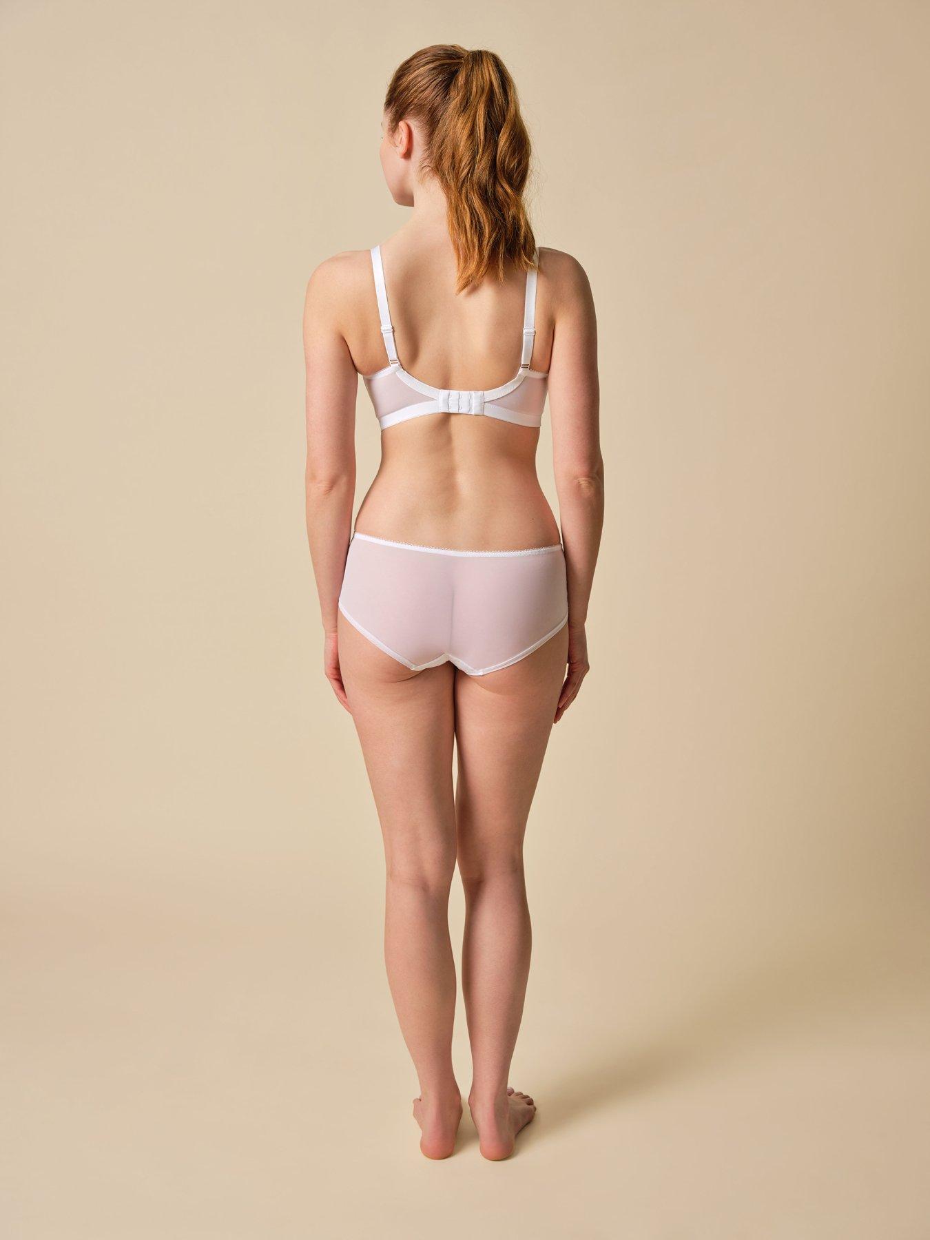 Image 2 of 6 of Gossard Gossard Superboost Lace Non Wired Bra - White