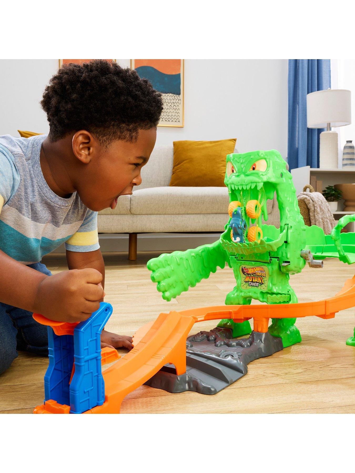 Image 2 of 7 of Hot Wheels <p>Mutant Chaos Monster Takedown Playset with Mutant Rhinomite</p>