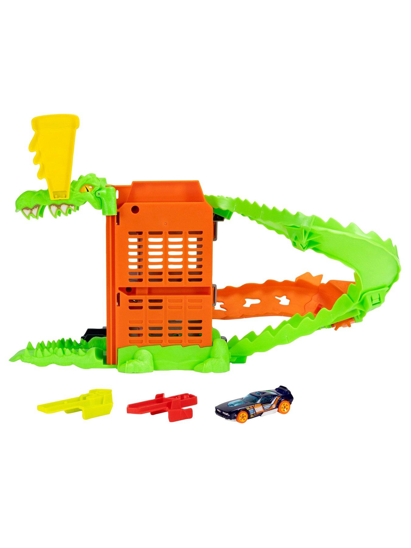 Image 3 of 4 of Hot Wheels <p>City Croc Pizza Attack Playset</p>