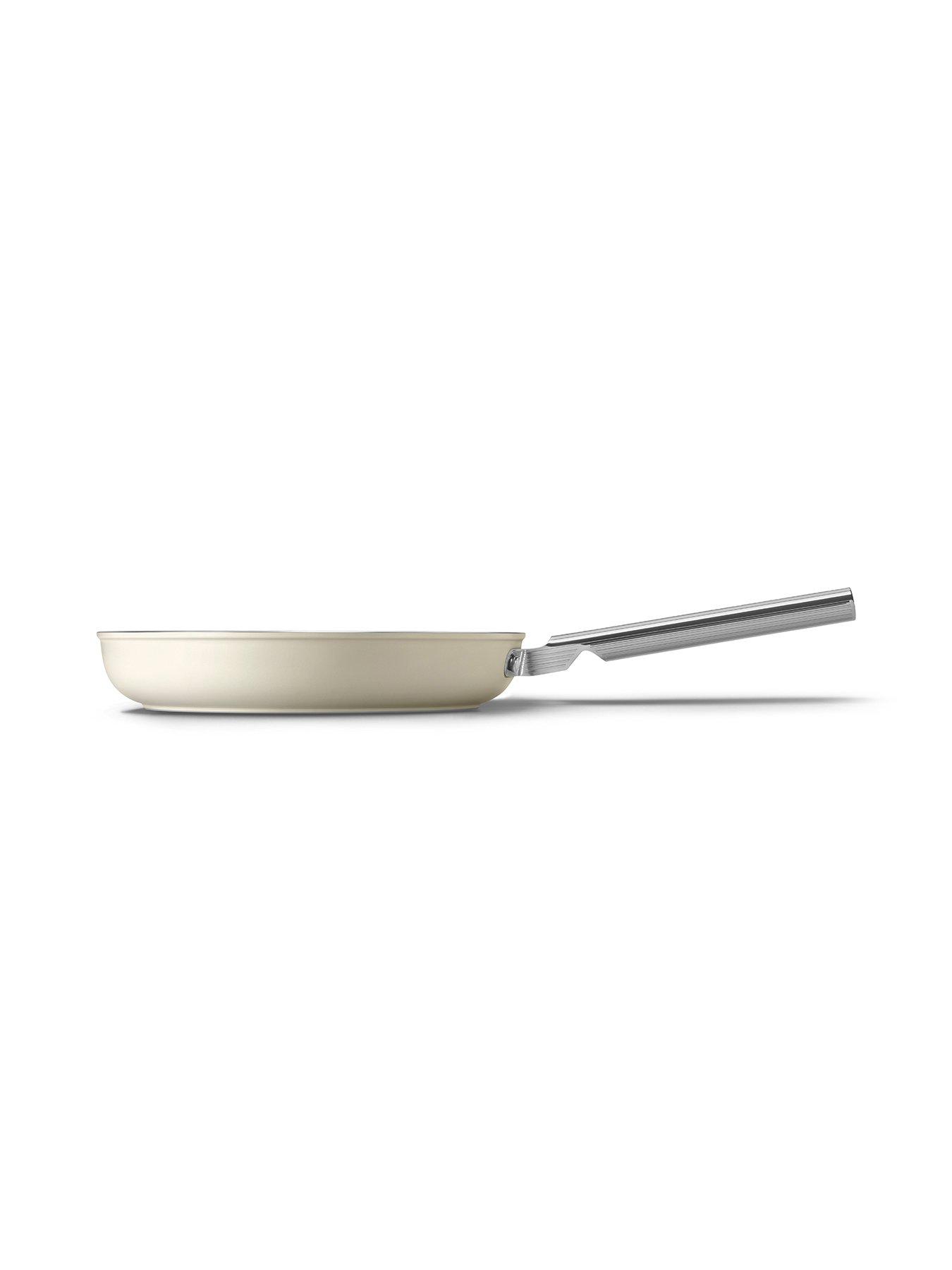 Image 5 of 5 of Smeg 28cm Retro Frying Pan, Oven Safe, Aluminium, Cream