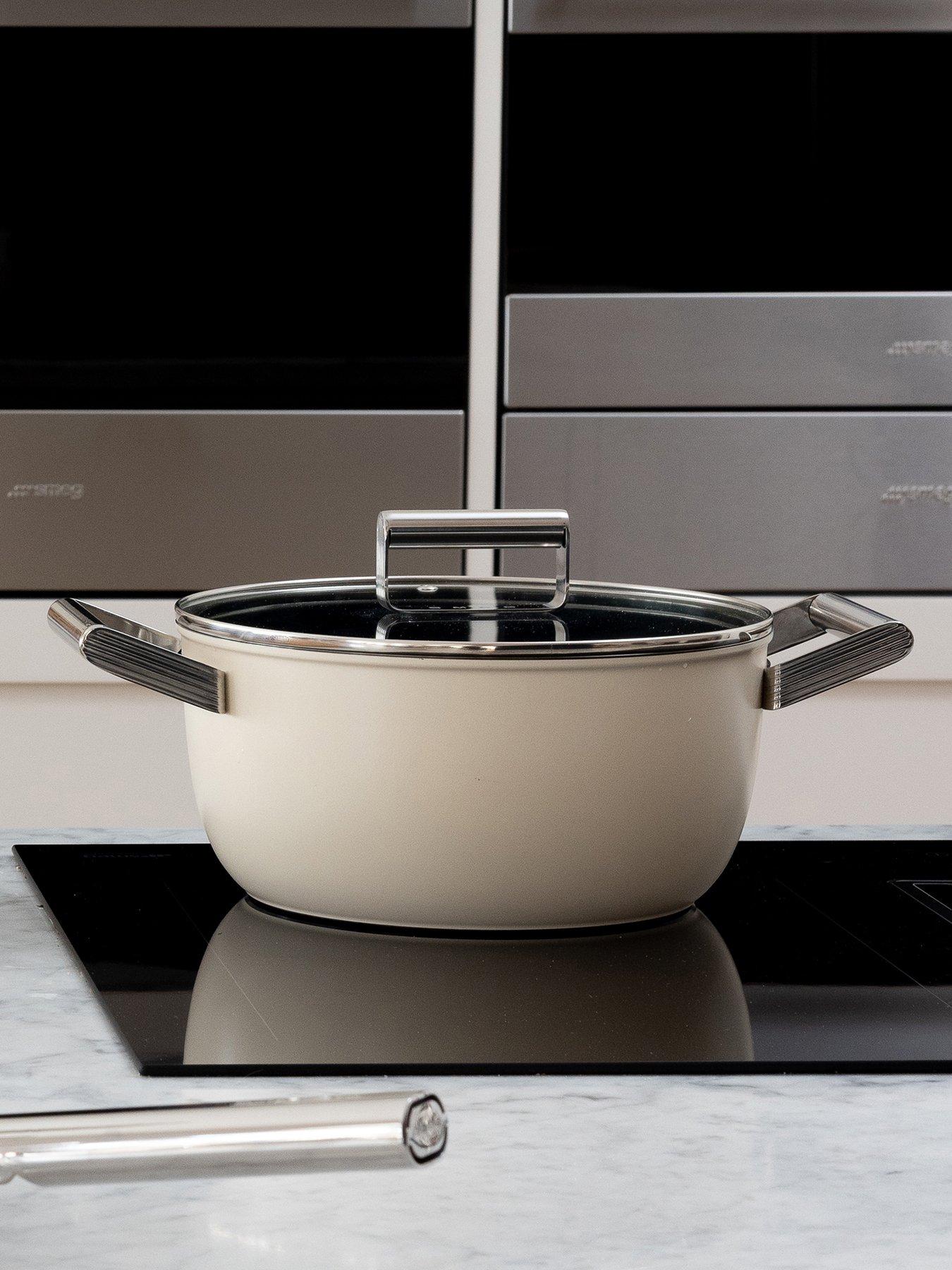 Smeg 24cm Retro Casserole Pan with Lid, Aluminium, Cream