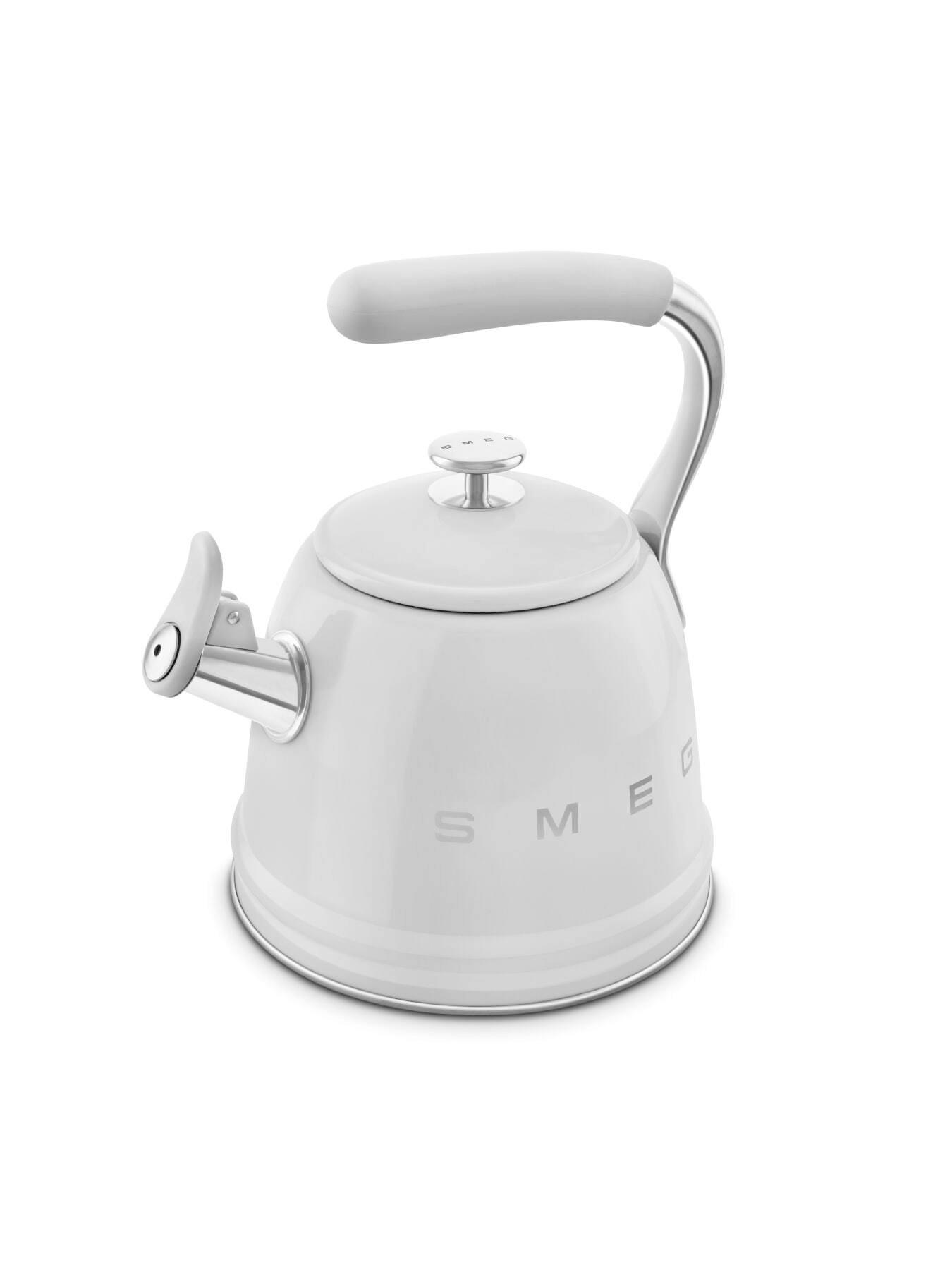 Image 6 of 7 of Smeg 2.3L Whistling Kettle, Cool Touch Handle, Stainless Steel