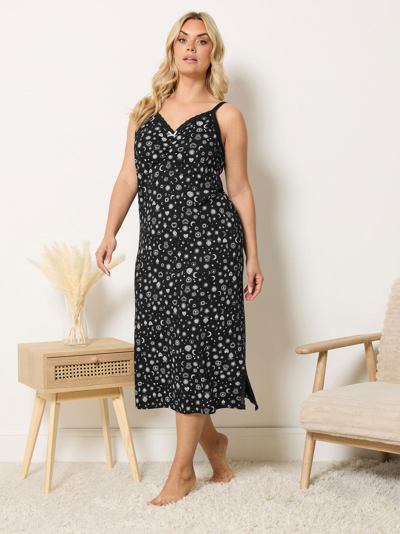 Image 3 of 4 of Yours Curve Summer Celestial Midaxi Chemise - Black