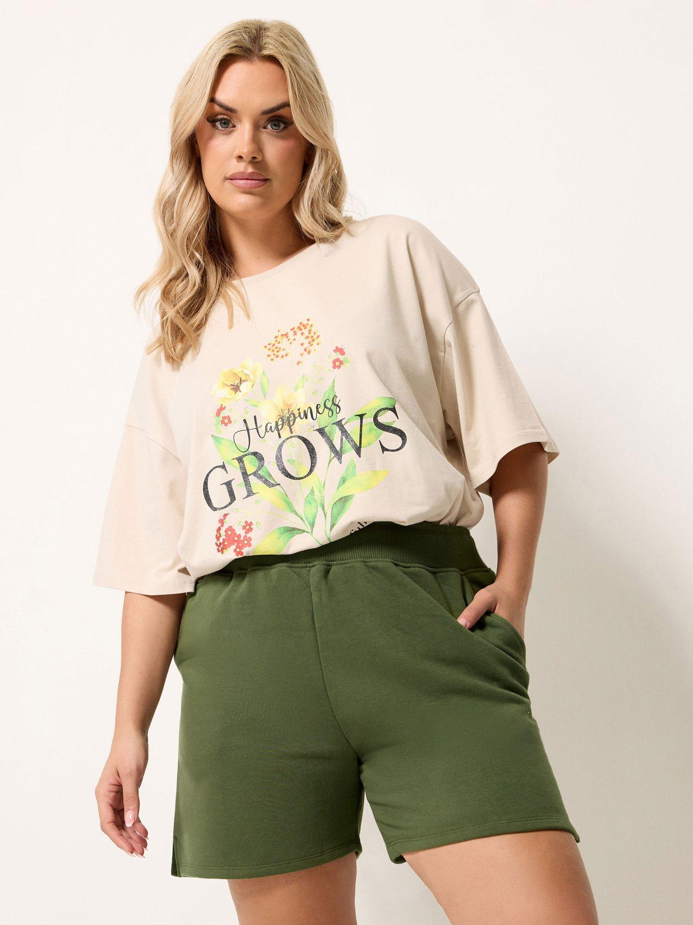 Image 1 of 4 of Yours Curve Pocket Detail Jogger Shorts - Khaki Green
