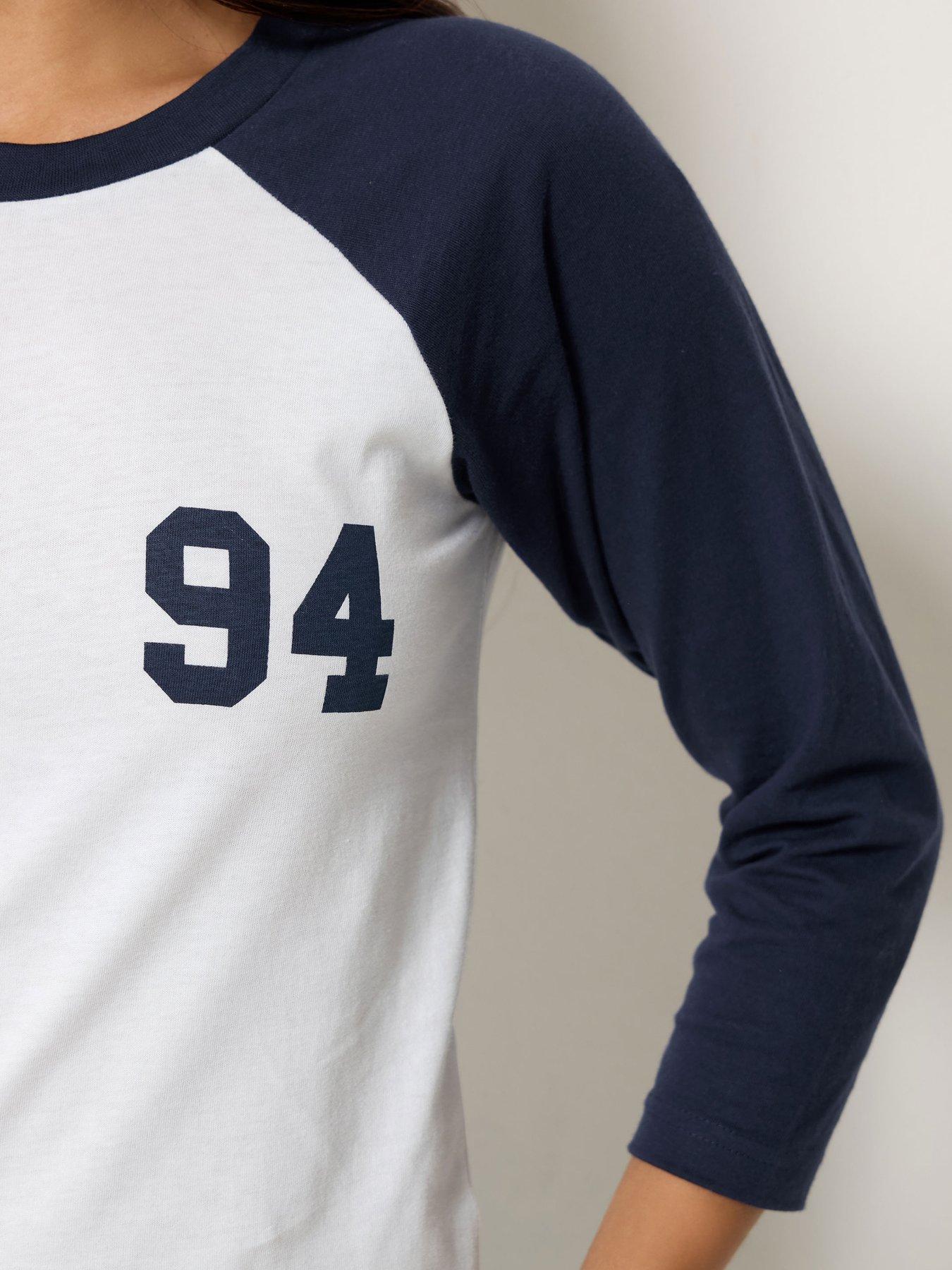 Image 4 of 4 of Yours Petite 94 Contrast Raglan Long Sleeve T-Shirt - Blue