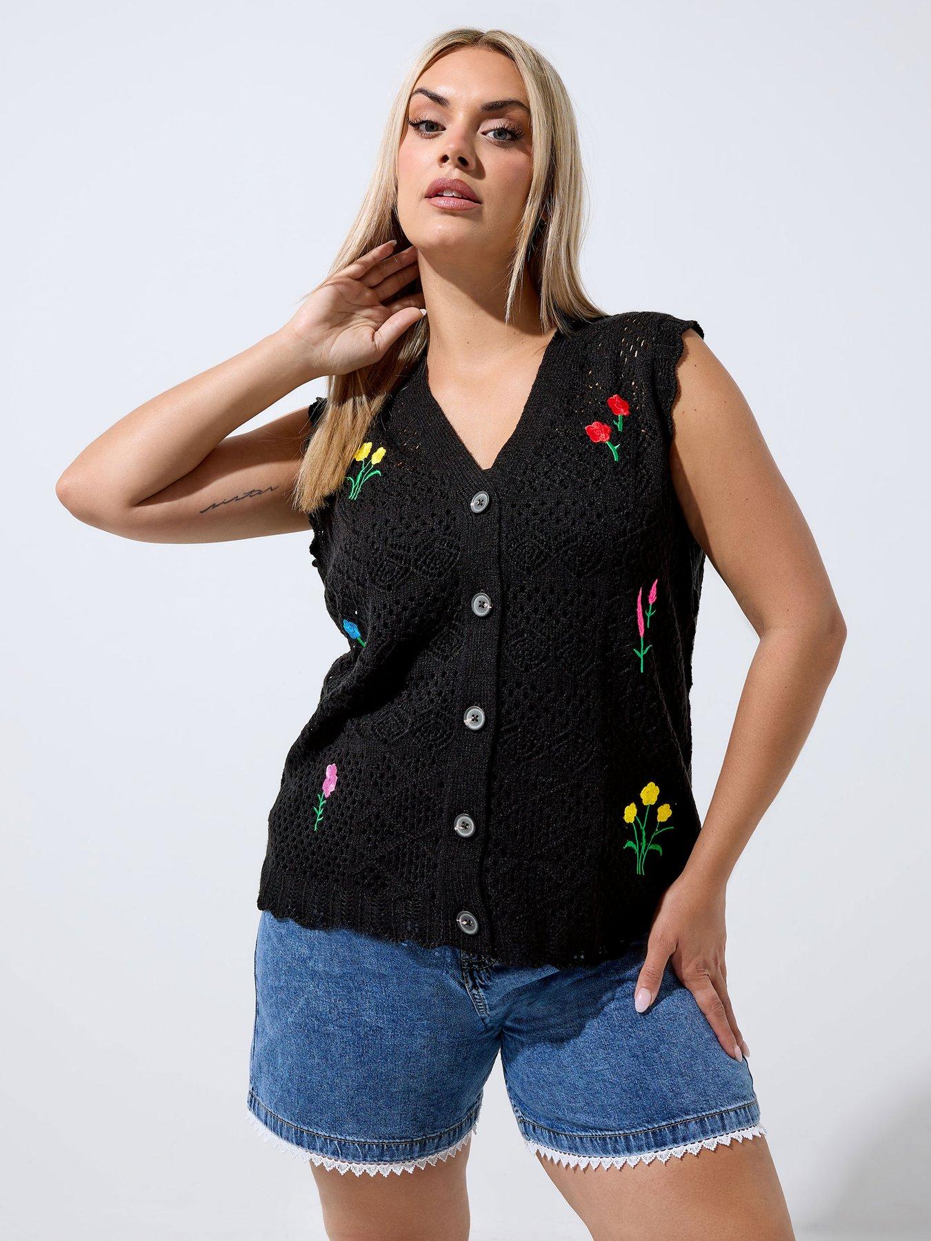 Image 1 of 4 of Yours Curve Floral Embroidered Knitted Waistcoat - Black
