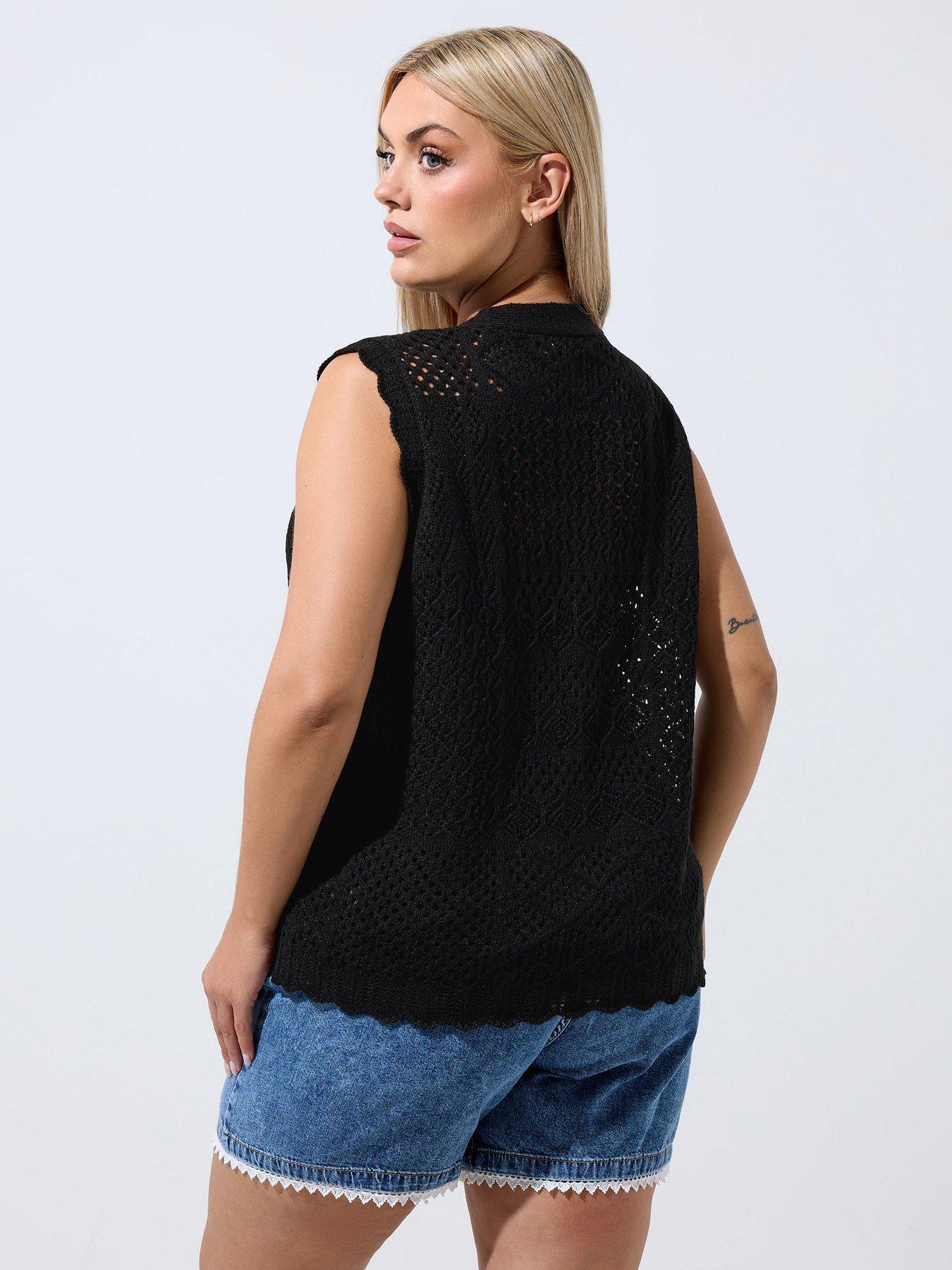 Image 2 of 4 of Yours Curve Floral Embroidered Knitted Waistcoat - Black