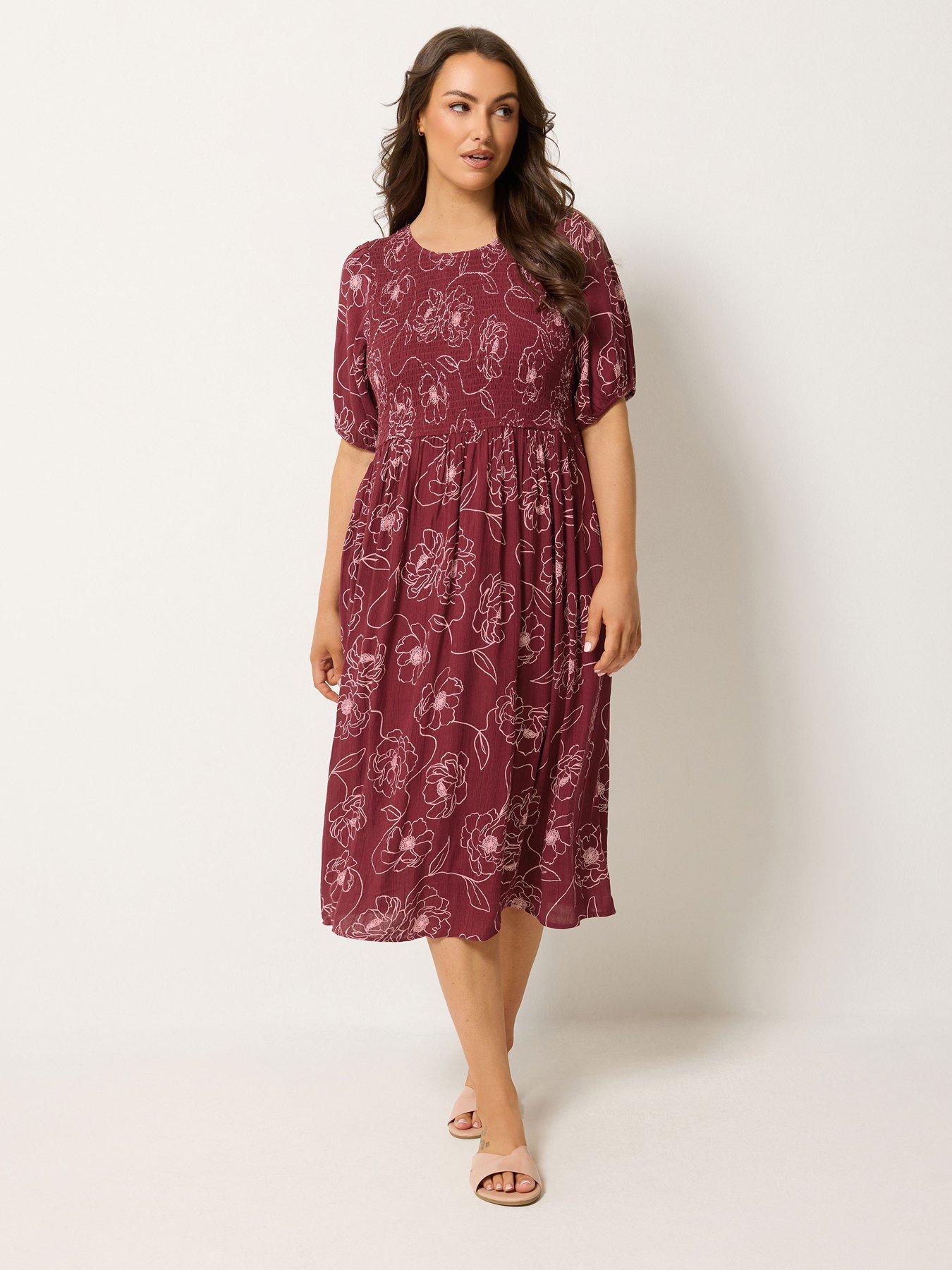 Image 3 of 4 of Yours Curve Shirred Puff Sleeve Midaxi Dress - Red