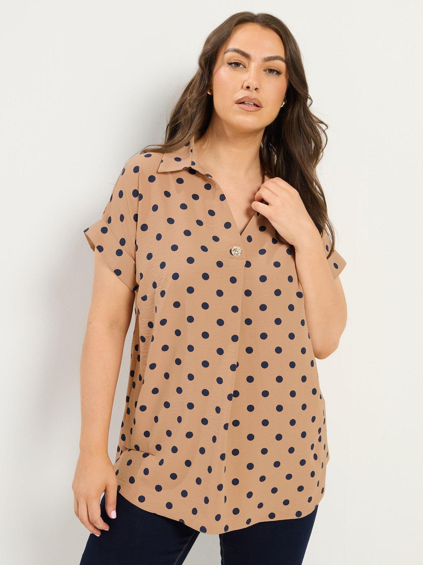 Image 1 of 4 of Yours Curve Pleat Front Shirt - Cream