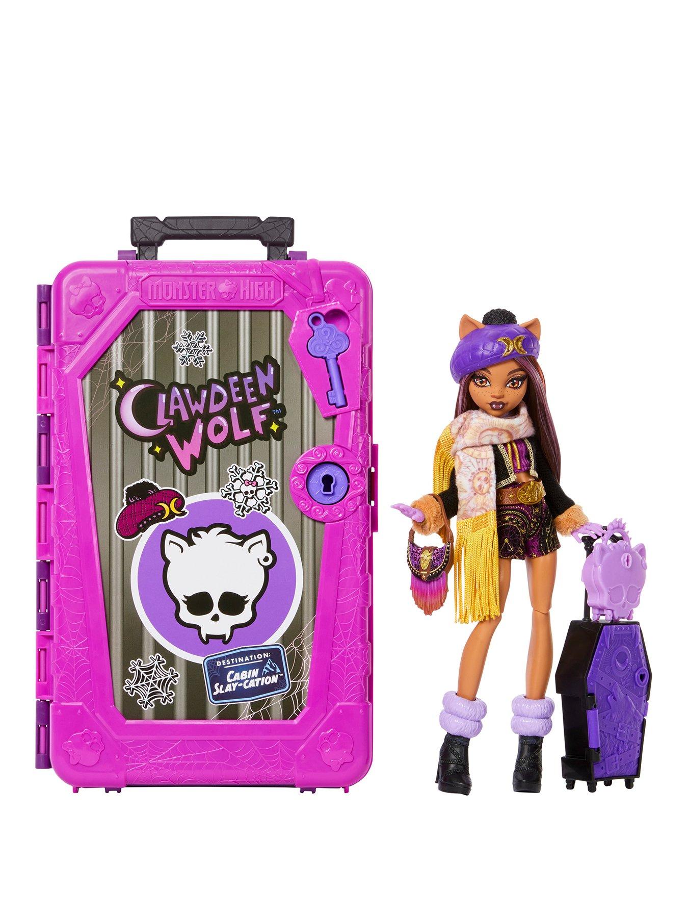 Monster High Skulltimate Secrets Clawdeen Wolf Cabin Slay-cation Doll