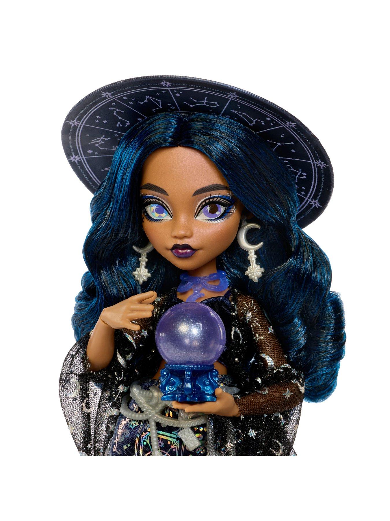 Image 4 of 6 of Monster High Monster High Cauldron Surprise Claire De Luna Fashion Doll