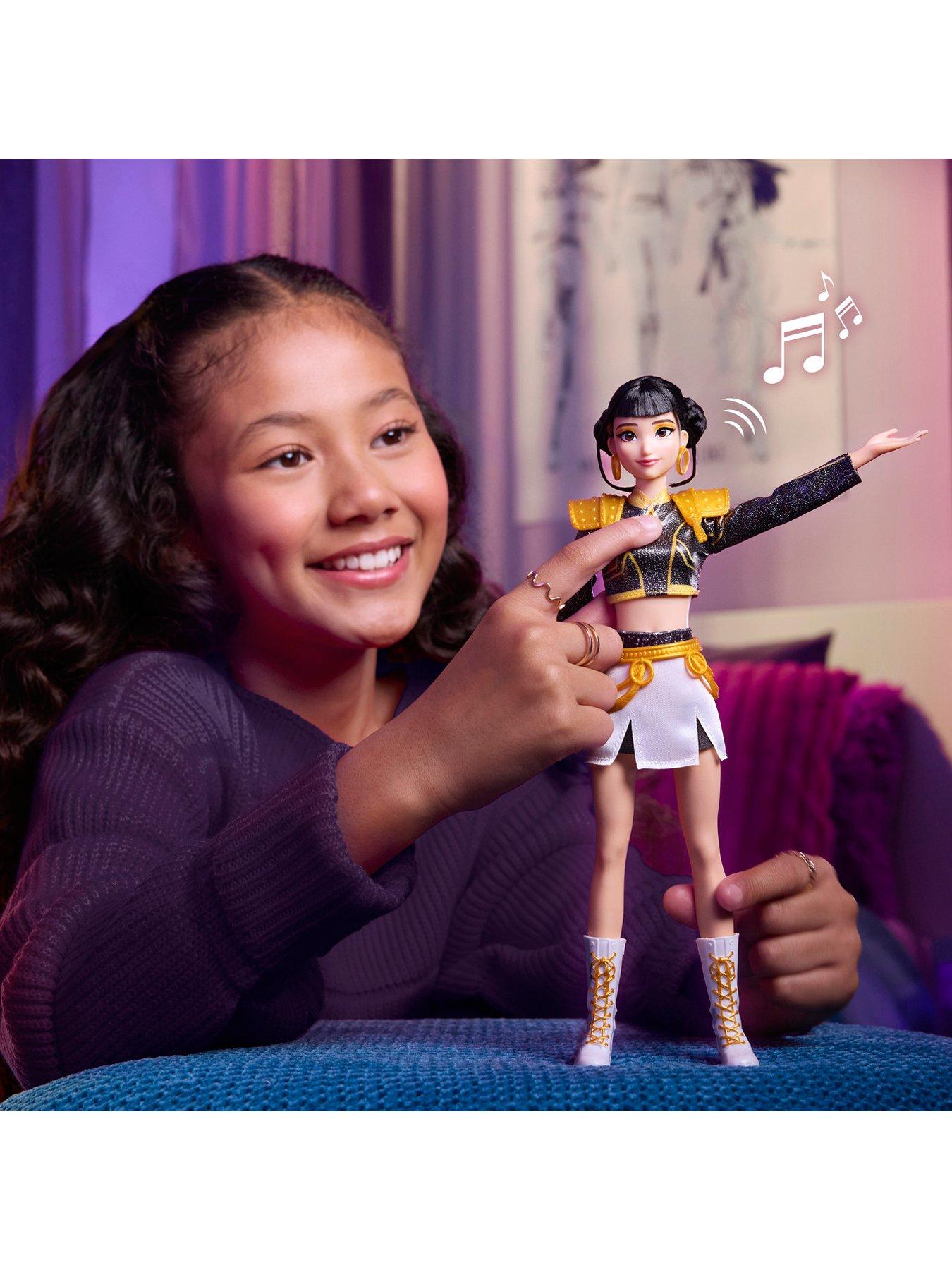 Image 2 of 7 of K-Pop Demon Hunters K-Pop Demon Hunters Press-To-Sing Zoey Singing Doll