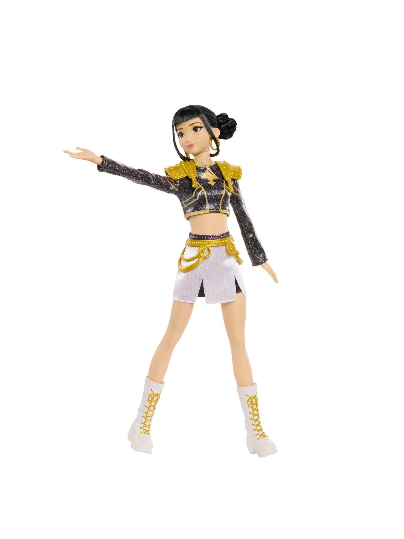 Image 3 of 7 of K-Pop Demon Hunters K-Pop Demon Hunters Press-To-Sing Zoey Singing Doll