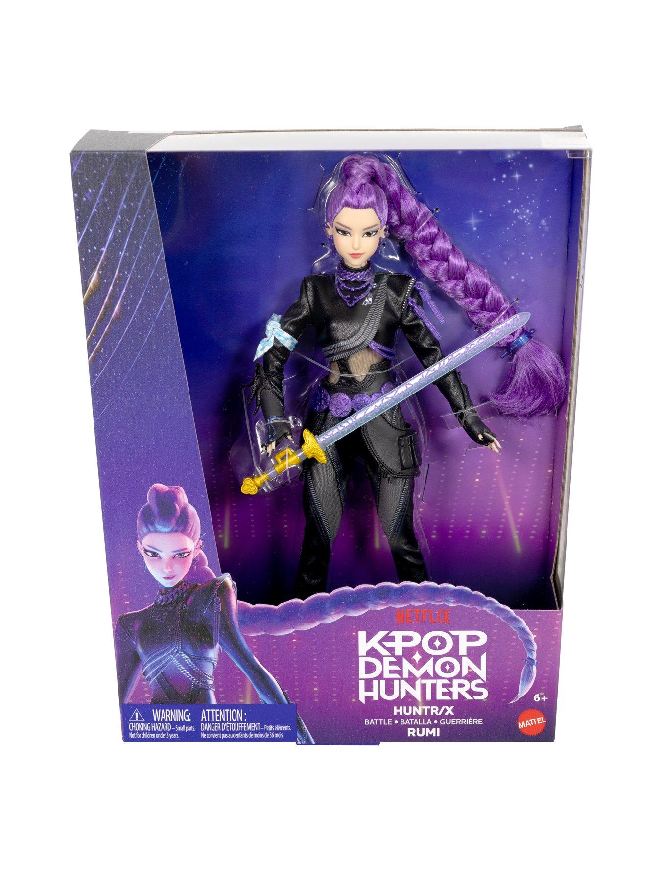 Image 5 of 5 of K-Pop Demon Hunters <p>HUNTR/X Battle Rumi Deluxe Fashion Doll with Four Tiger Sword</p>