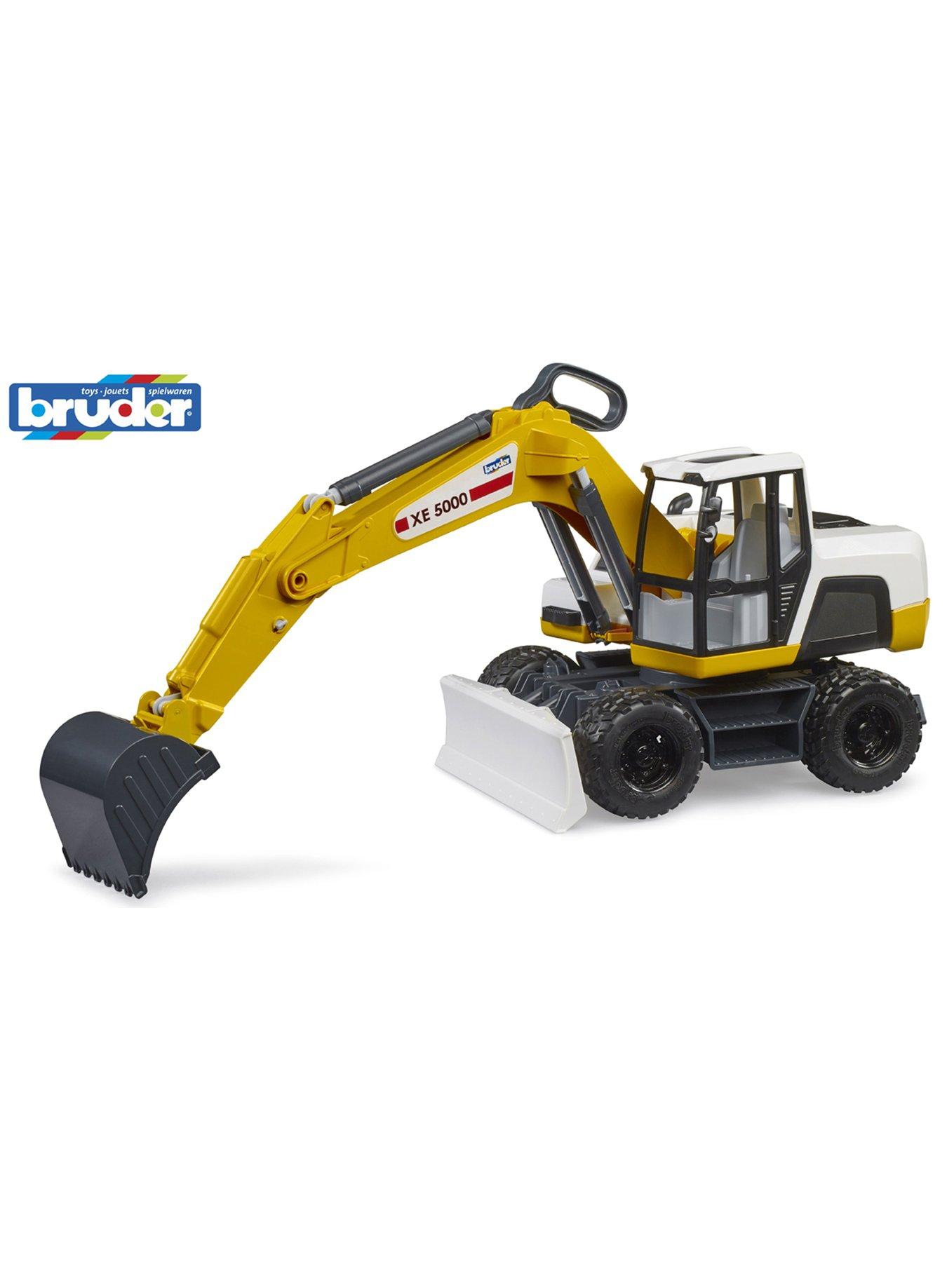 Image 6 of 6 of Bruder ROADMAX Excavator