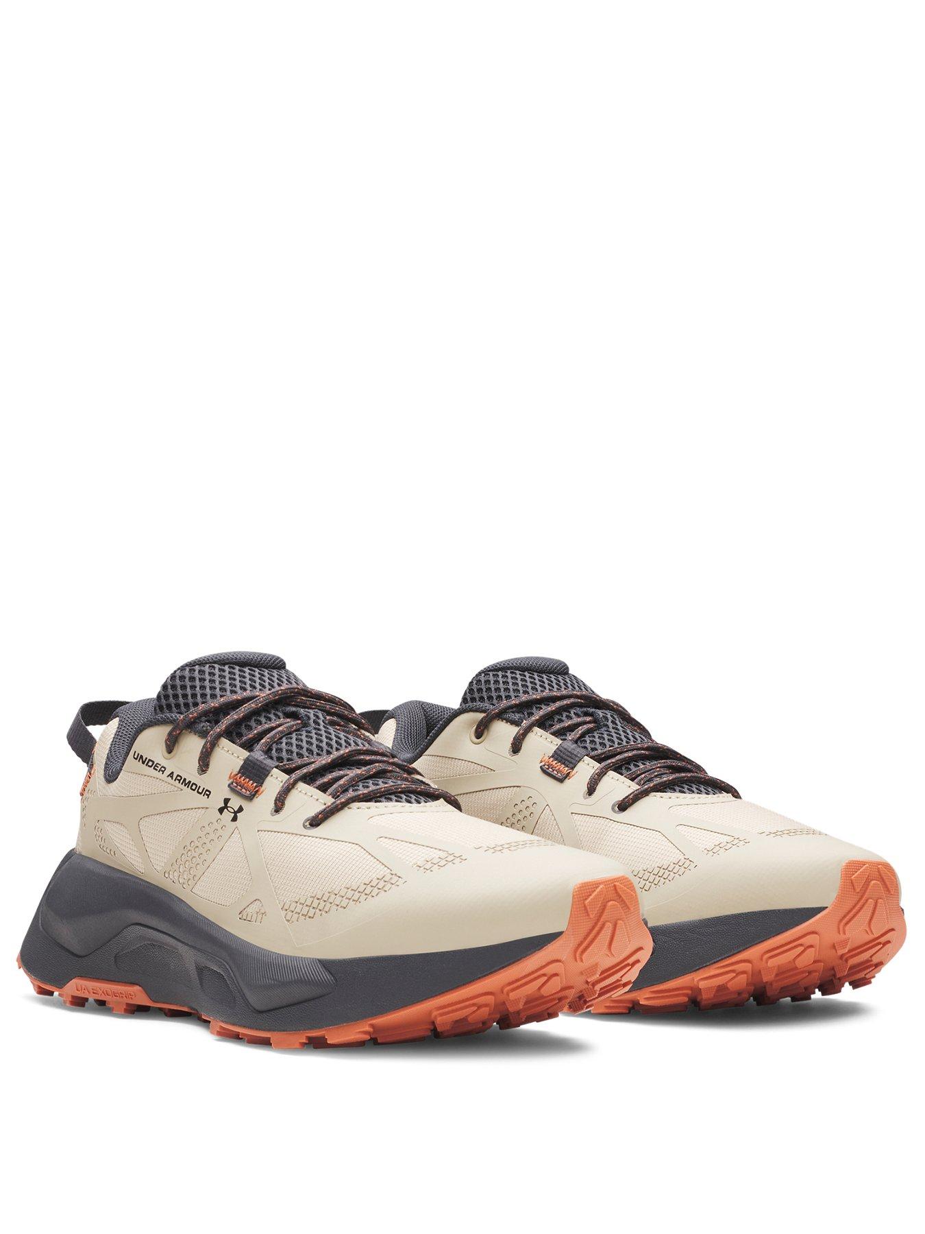 Image 2 of 6 of UNDER ARMOUR Men's Surge 5 Trainers - White