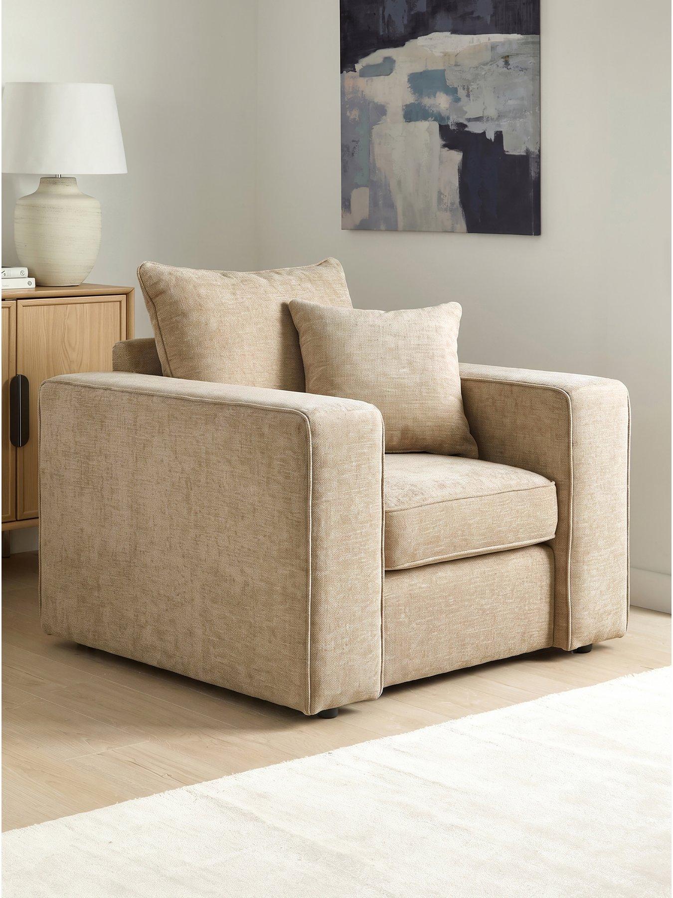 The Very Collection Novak Chair