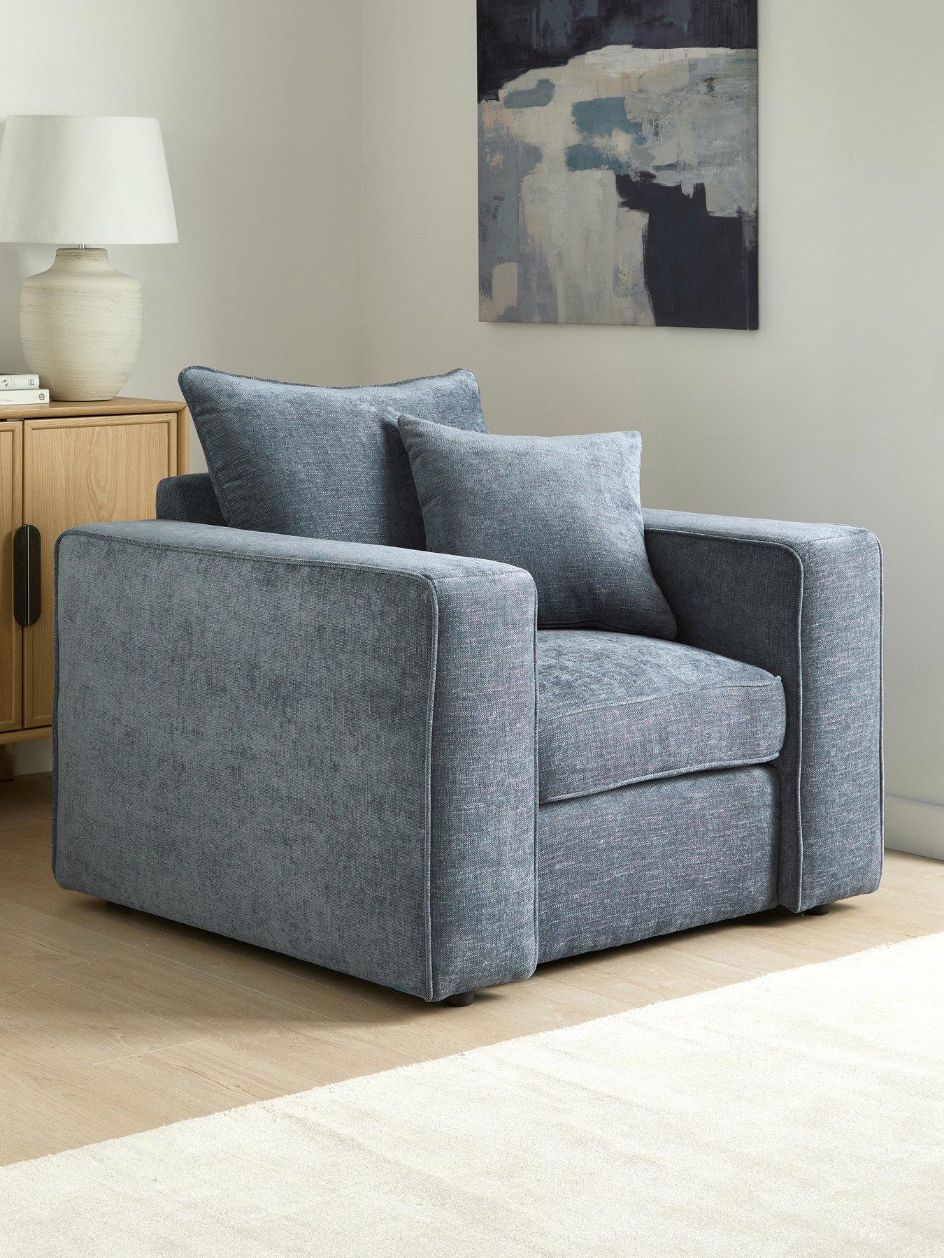 The Very Collection Novak Chair