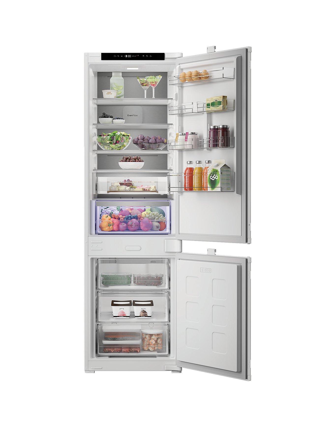 Hotpoint HPK25292B4UK Dual No Frost 70/30 Integrated Fridge Freezer with VitalCare