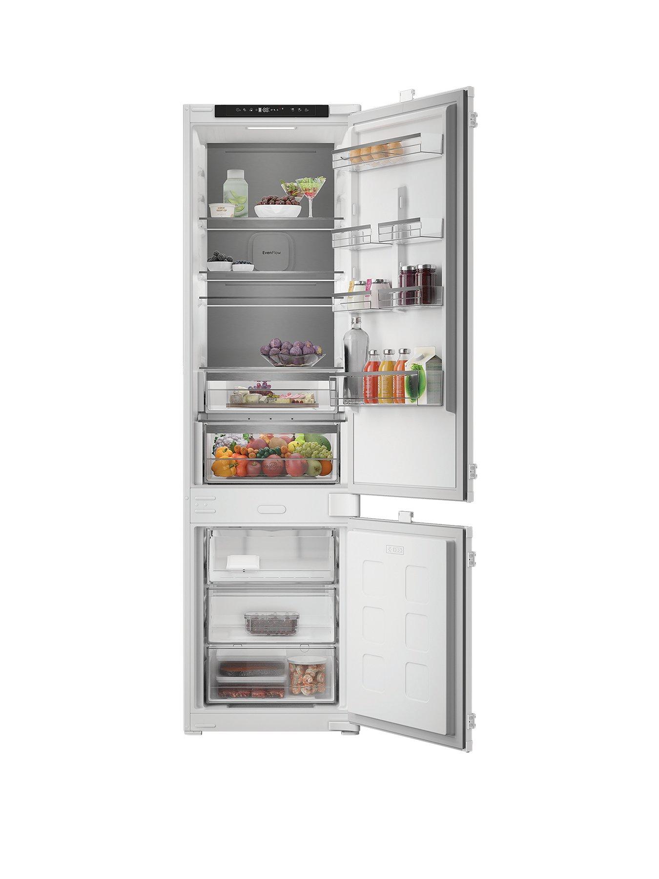 Hotpoint HPK25322B4UK Dual No Frost 70/30 Integrated Fridge Freezer with VitalCare