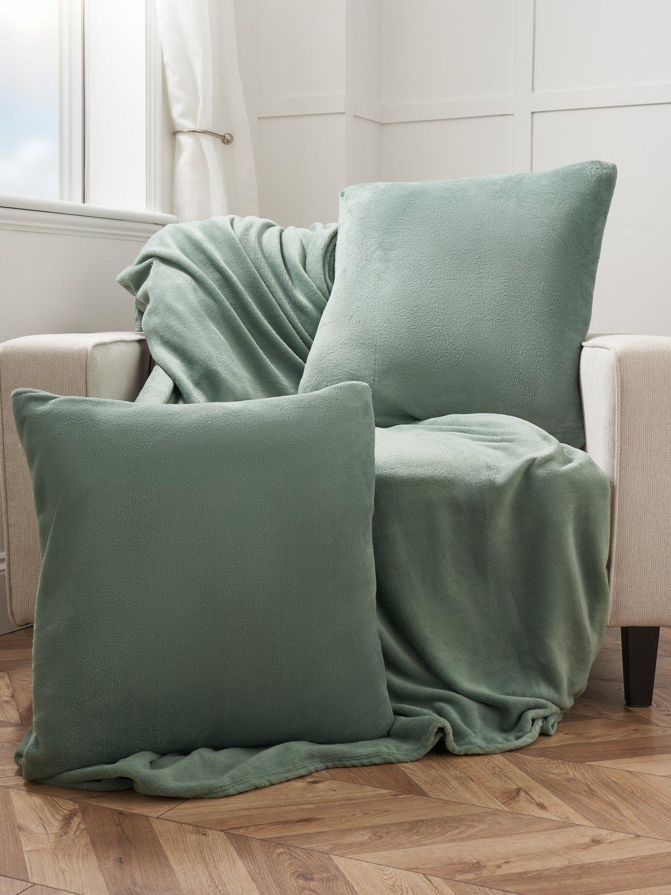 The Very Collection Jumbo Fleece Bundle Set