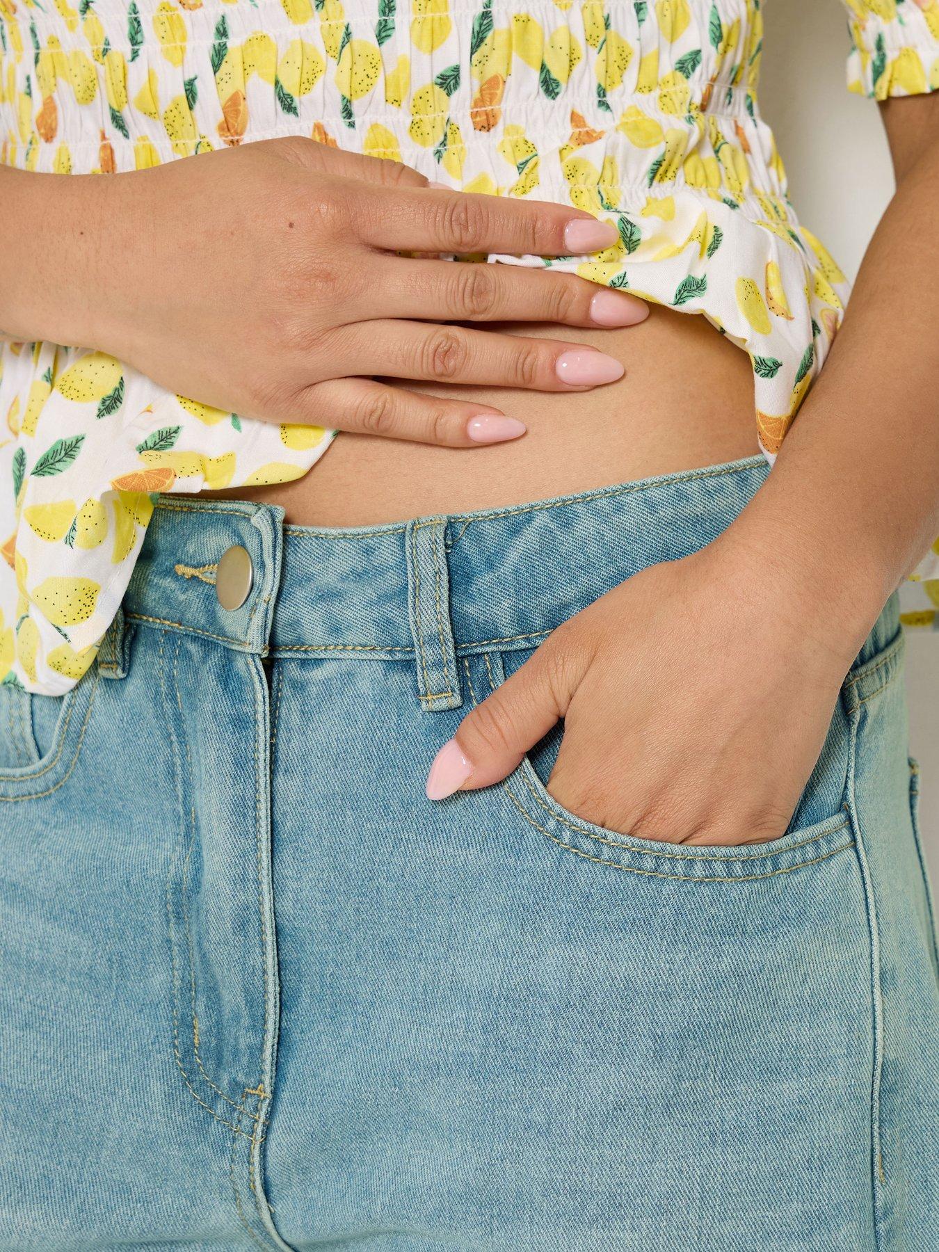 Image 4 of 4 of PixieGirl Petite Barrel Balloon Jeans - Blue