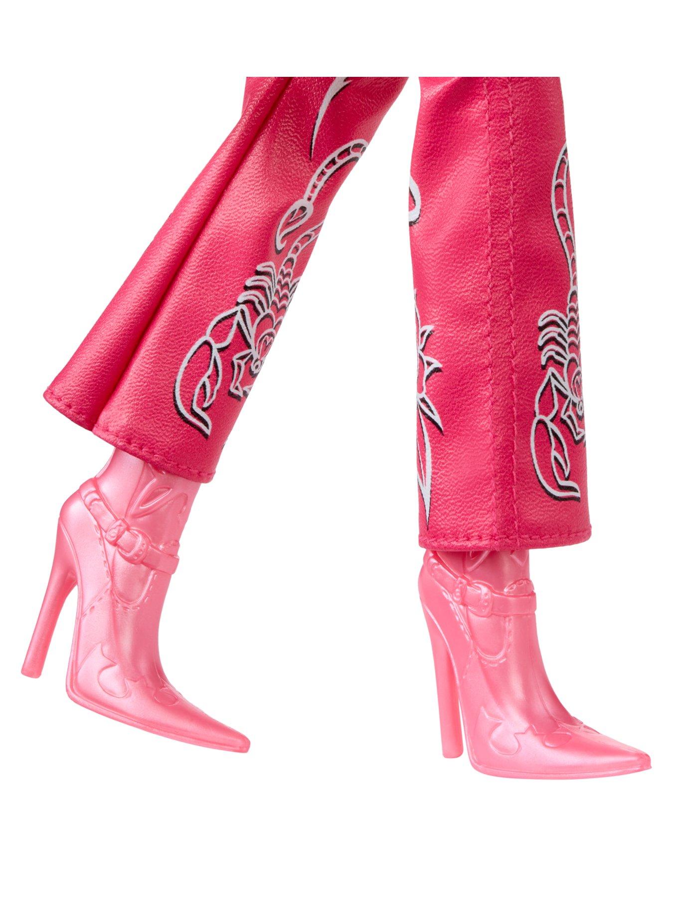 Image 5 of 7 of Bratz Sassy Stampede Doll - Jade