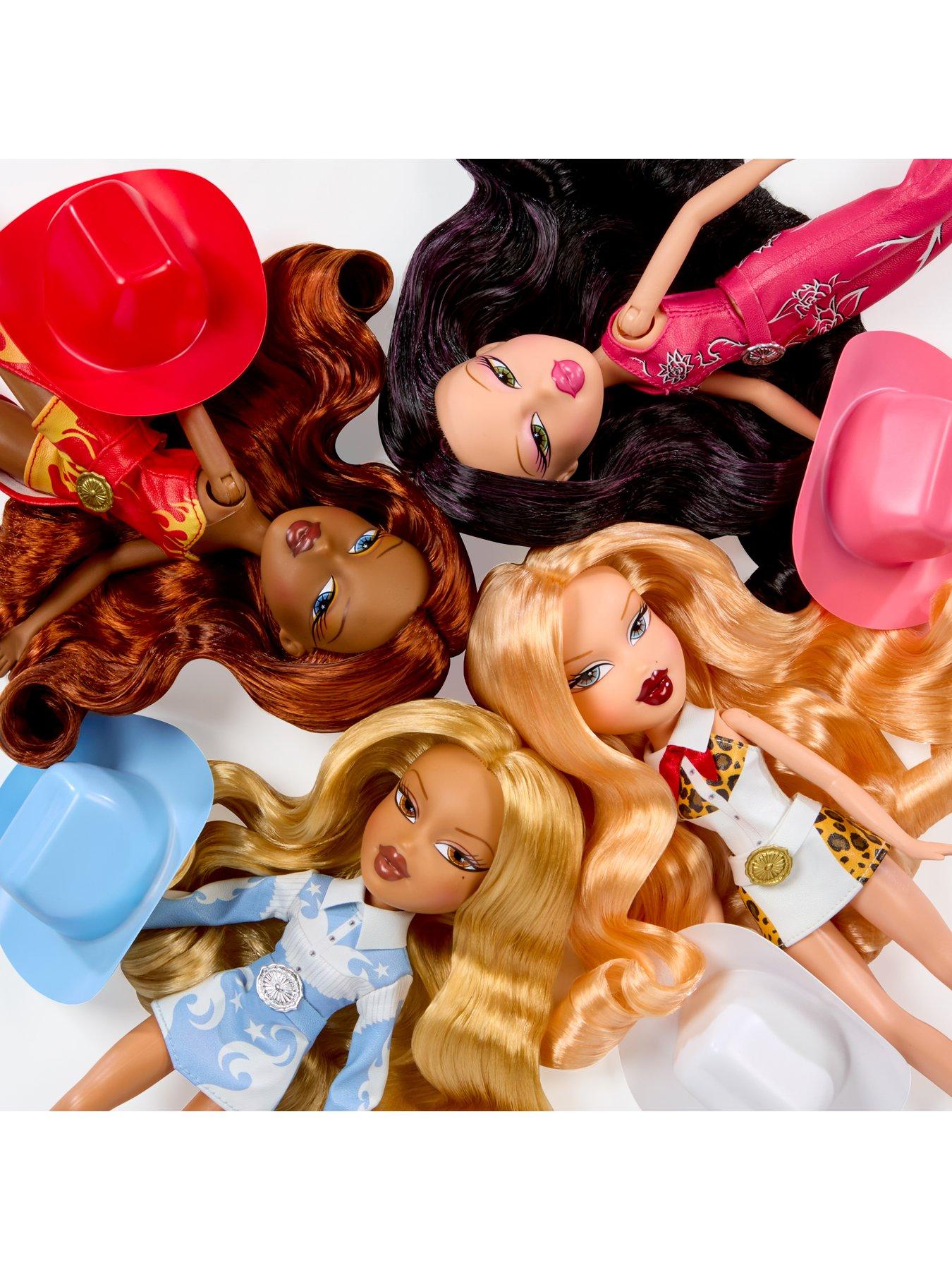 Image 7 of 7 of Bratz Sassy Stampede Doll - Jade