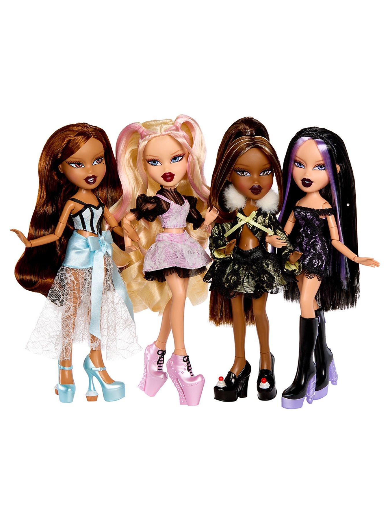 Image 6 of 6 of Bratz Stylin&rsquo; Birthdayz Doll - Cloe