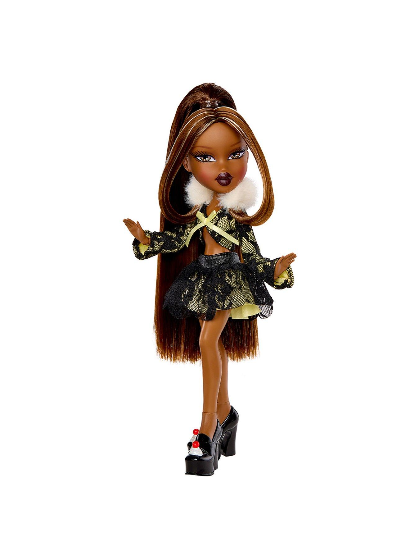 Image 6 of 7 of Bratz Stylin&rsquo; Birthdayz Doll - Sasha