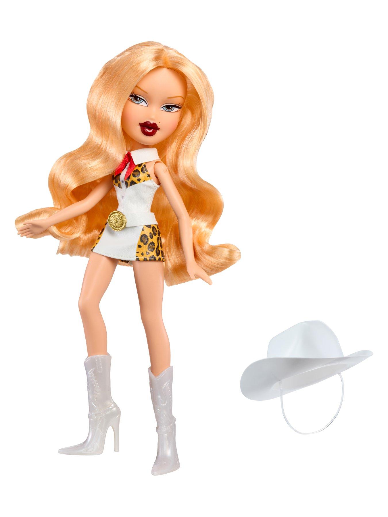Image 2 of 7 of Bratz Sassy Stampede Doll - Cloe