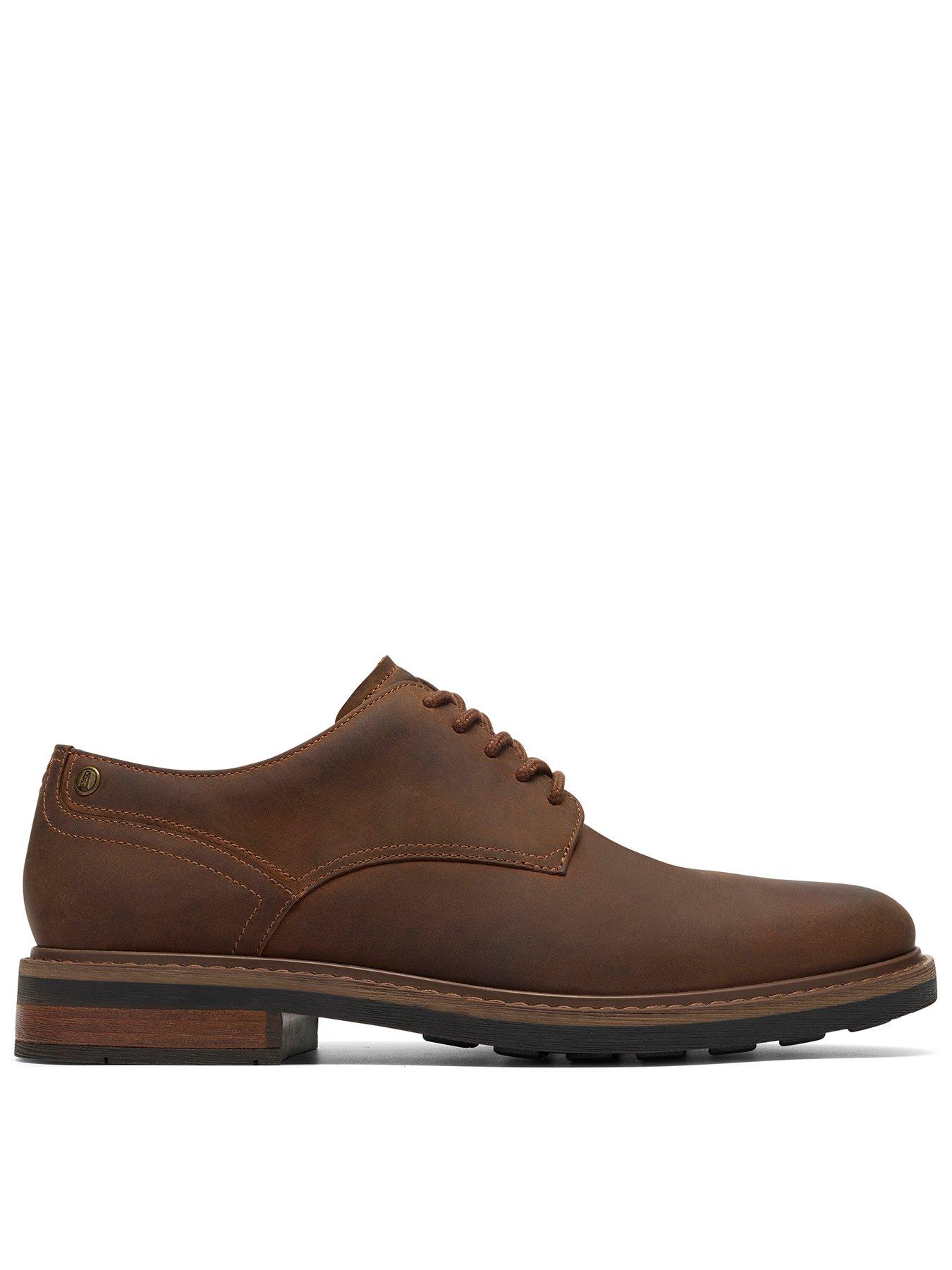 Clarks Newford Lace Up Shoe - Brown