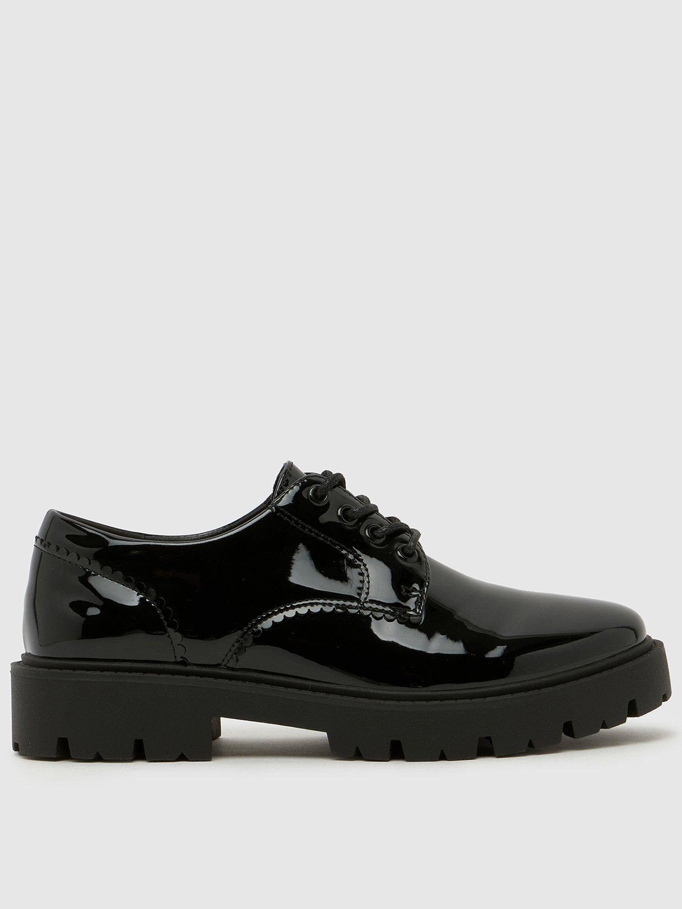 Schuh Patent Lace Up