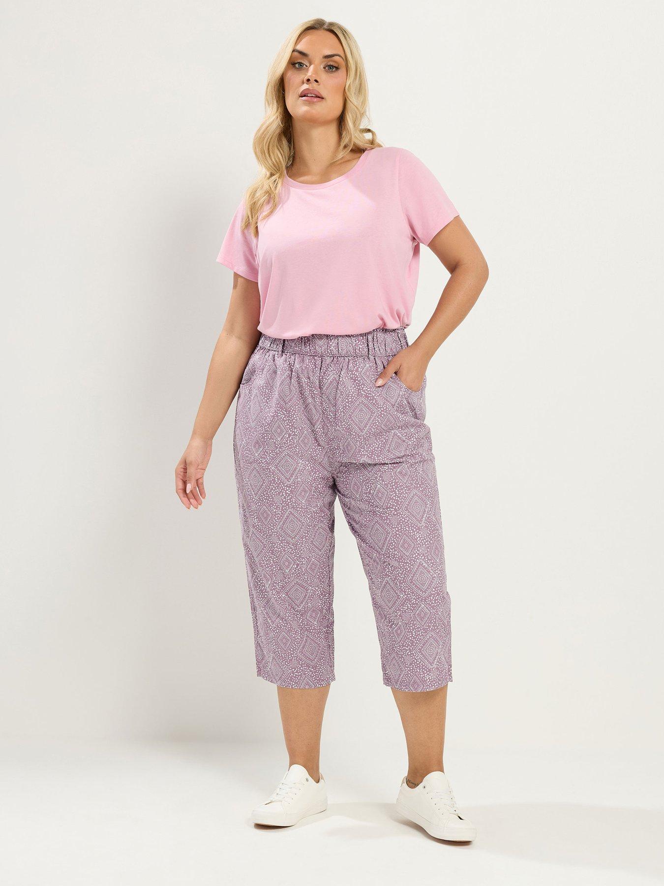 Image 3 of 4 of Yours Curve Geometric Print Cropped Trousers - Purple