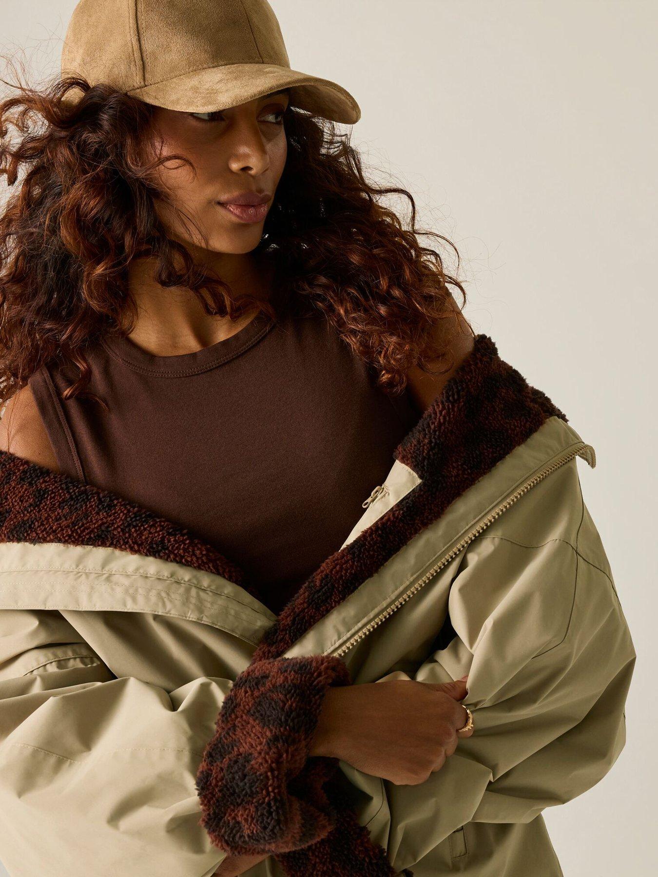 Image 2 of 7 of Regatta Adult Waterproof Changing Robe - Barleycorn (Dark Textured Leopard)