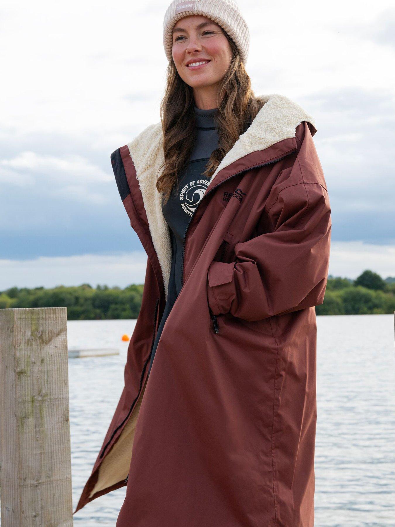 Regatta Adult Waterproof Changing Robe - Dark Cherry