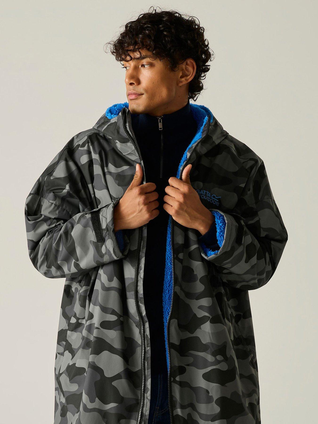 Image 5 of 7 of Regatta Mens Adult Waterproof Changing Robe Robes -grey Camo/sonic Blue