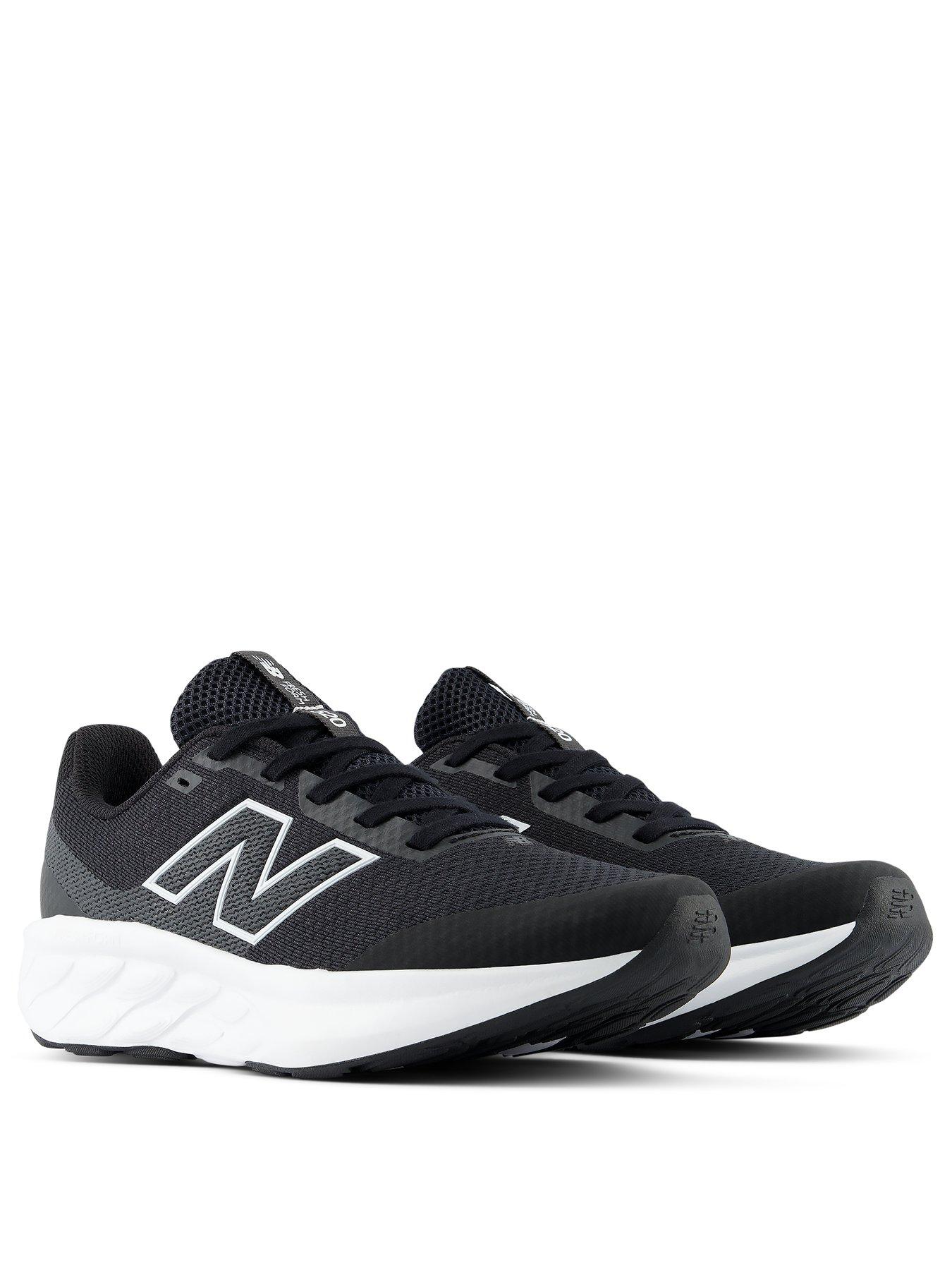 Image 2 of 6 of New Balance Junior Running 520 V9 Trainers - Black/white