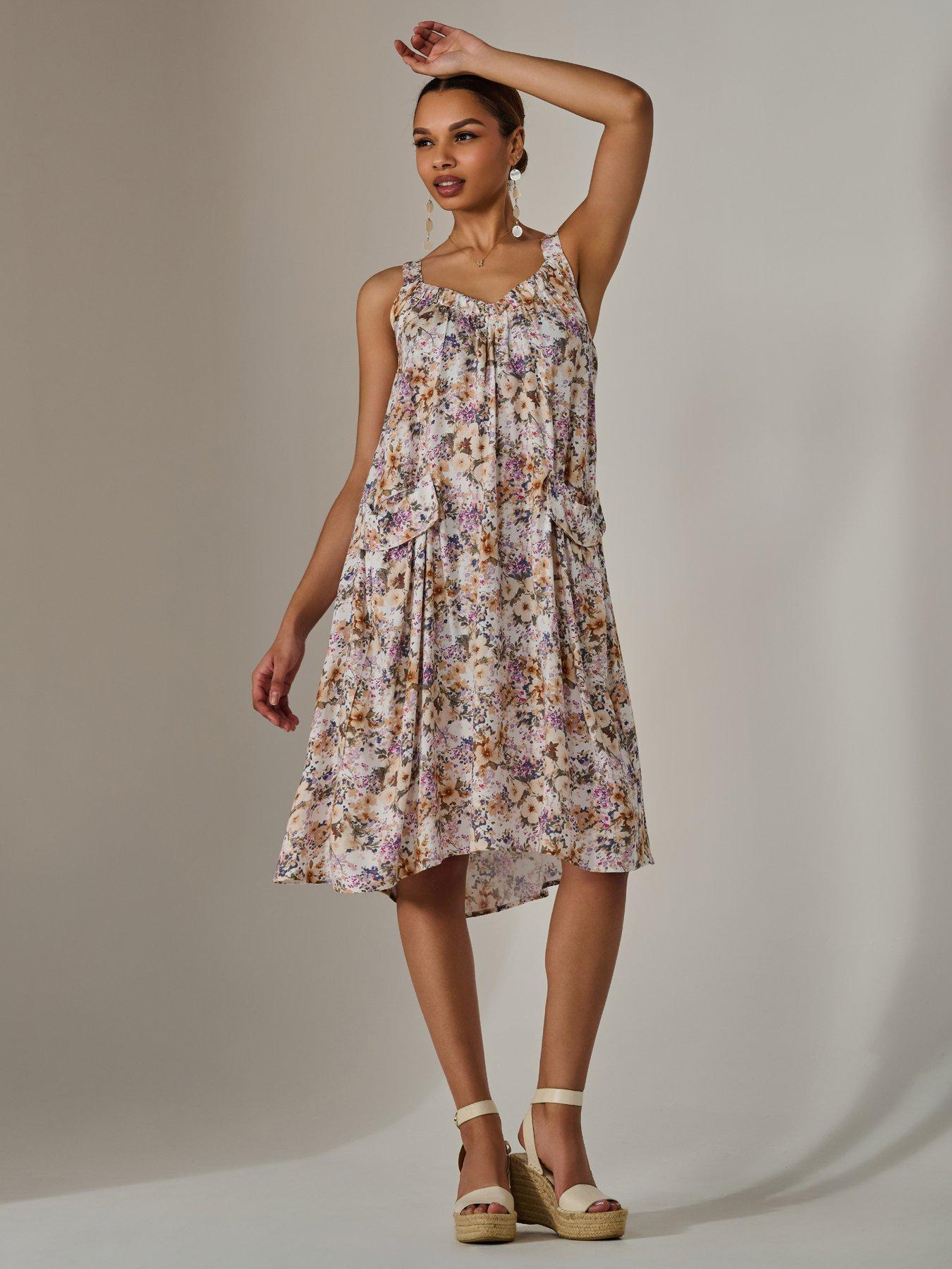 Image 3 of 7 of Jolie Moi A-Line Pocket Smock Dress - Multi