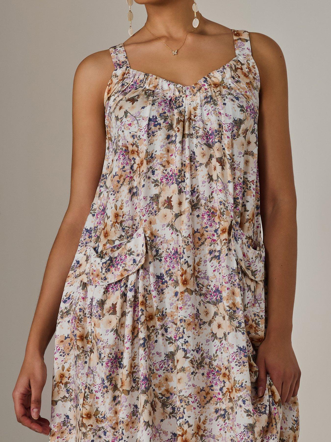 Image 4 of 7 of Jolie Moi A-Line Pocket Smock Dress - Multi