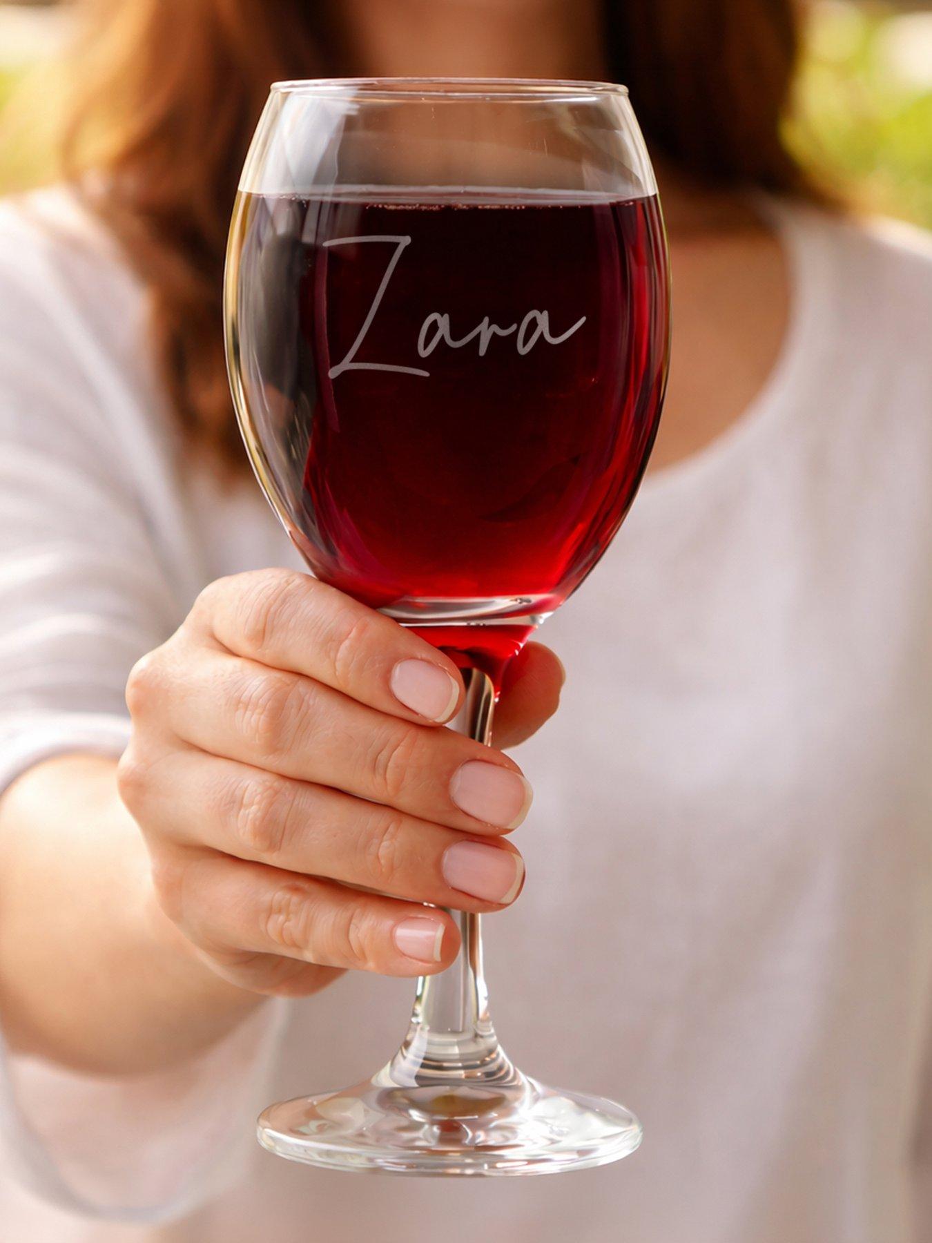 Image 3 of 4 of The Personalised Memento Company Personalised Name Wine Glass