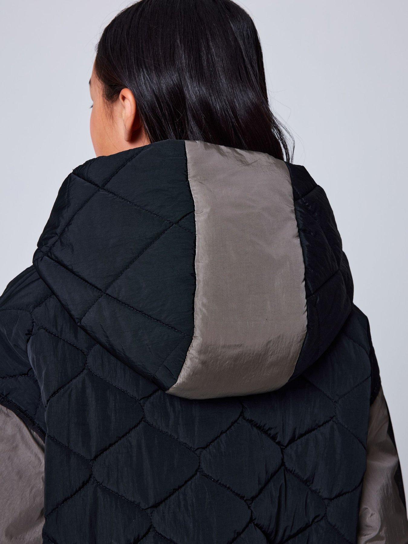 Image 7 of 7 of smALLSAINTS Girls' Colour Block Longline Quilted Jacket - Black/Green