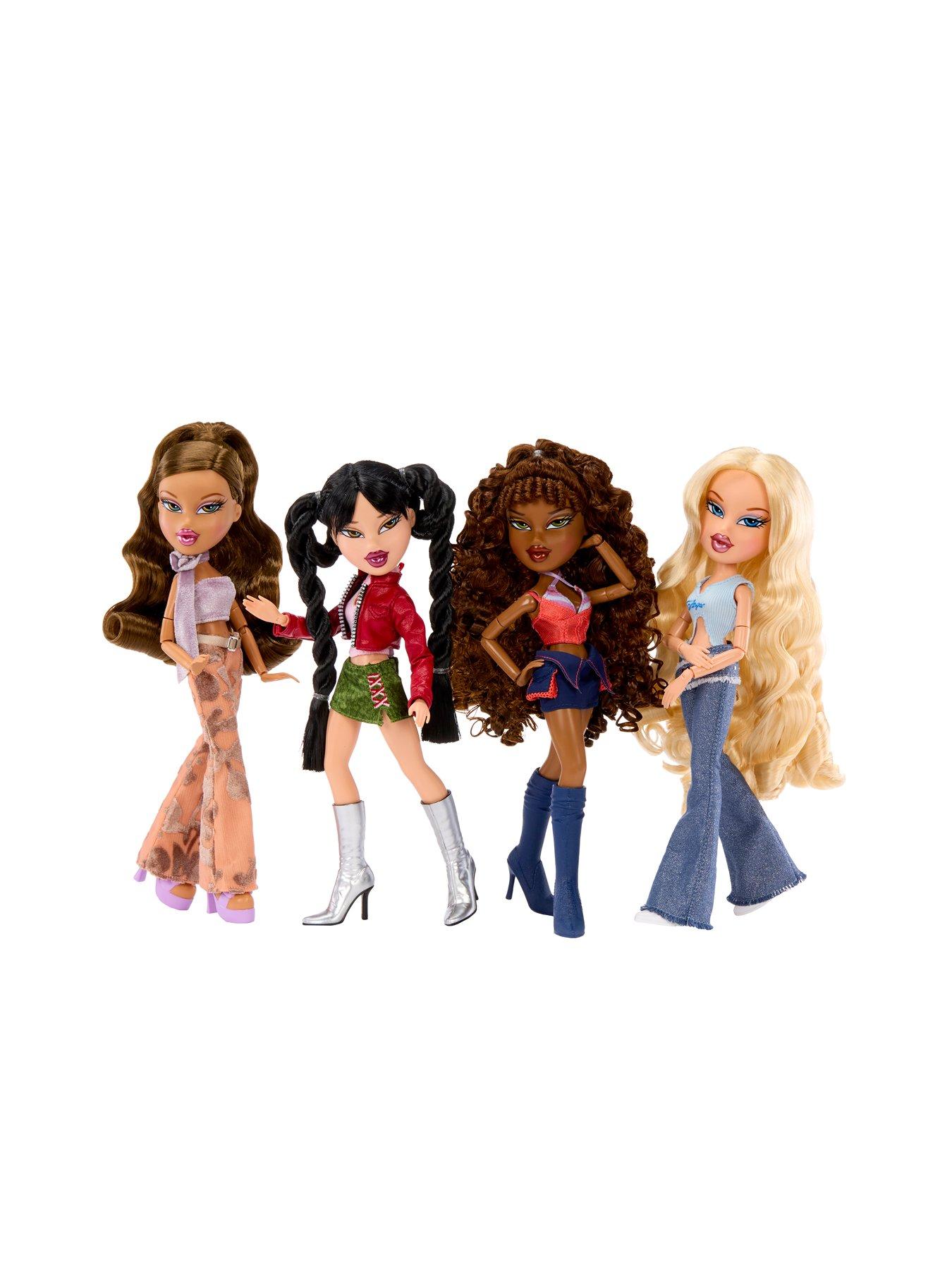 Image 5 of 6 of Bratz Cloe 2001 Reimagined Fashion Doll with Charm, Accessories &amp; Poster