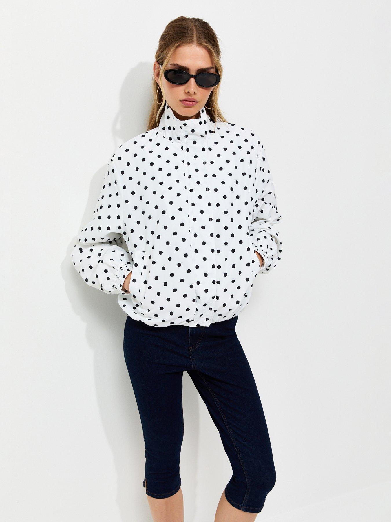 New Look Polka Dot Bubble Hem Zip Lightweight Jacket - White