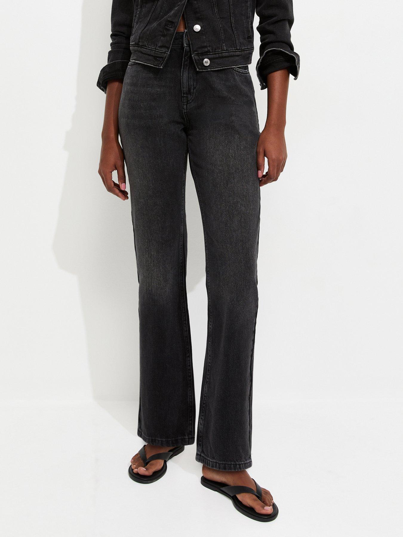 Image 4 of 7 of New Look Black Anica Straight Jeans