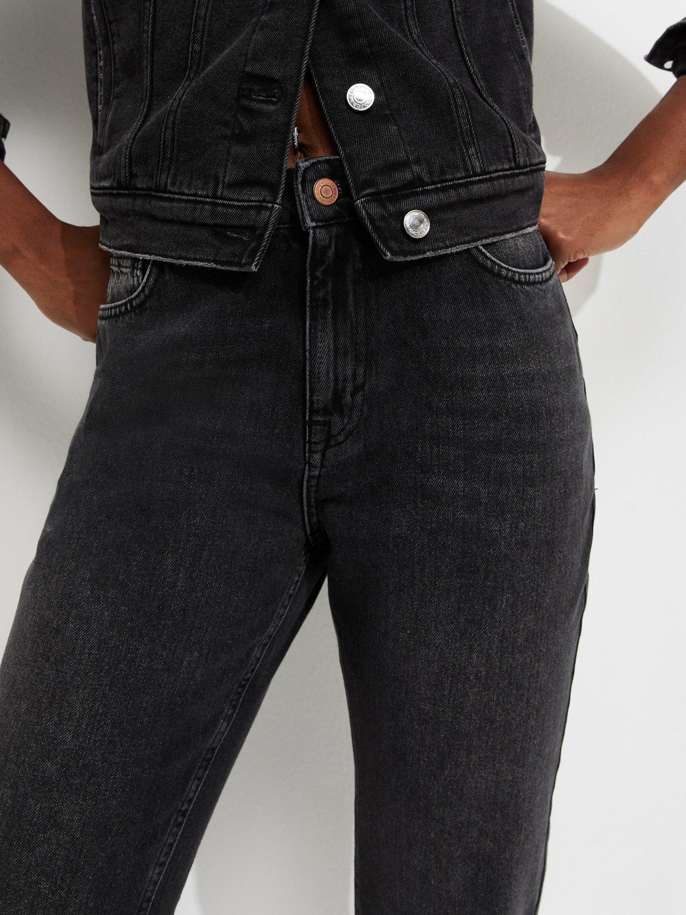 Image 5 of 7 of New Look Black Anica Straight Jeans
