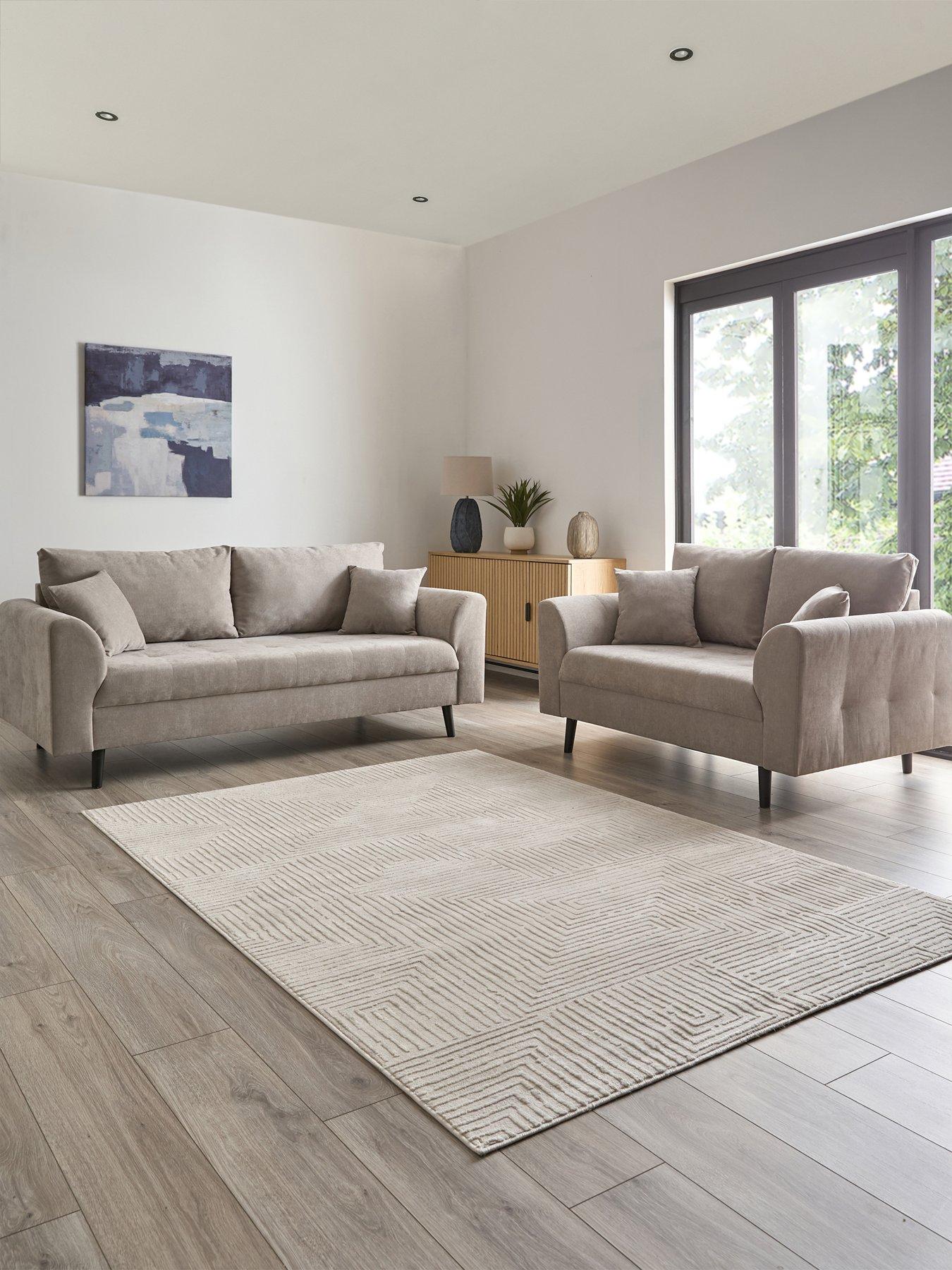 The Very Collection Plaza 3 + Snuggle Chair