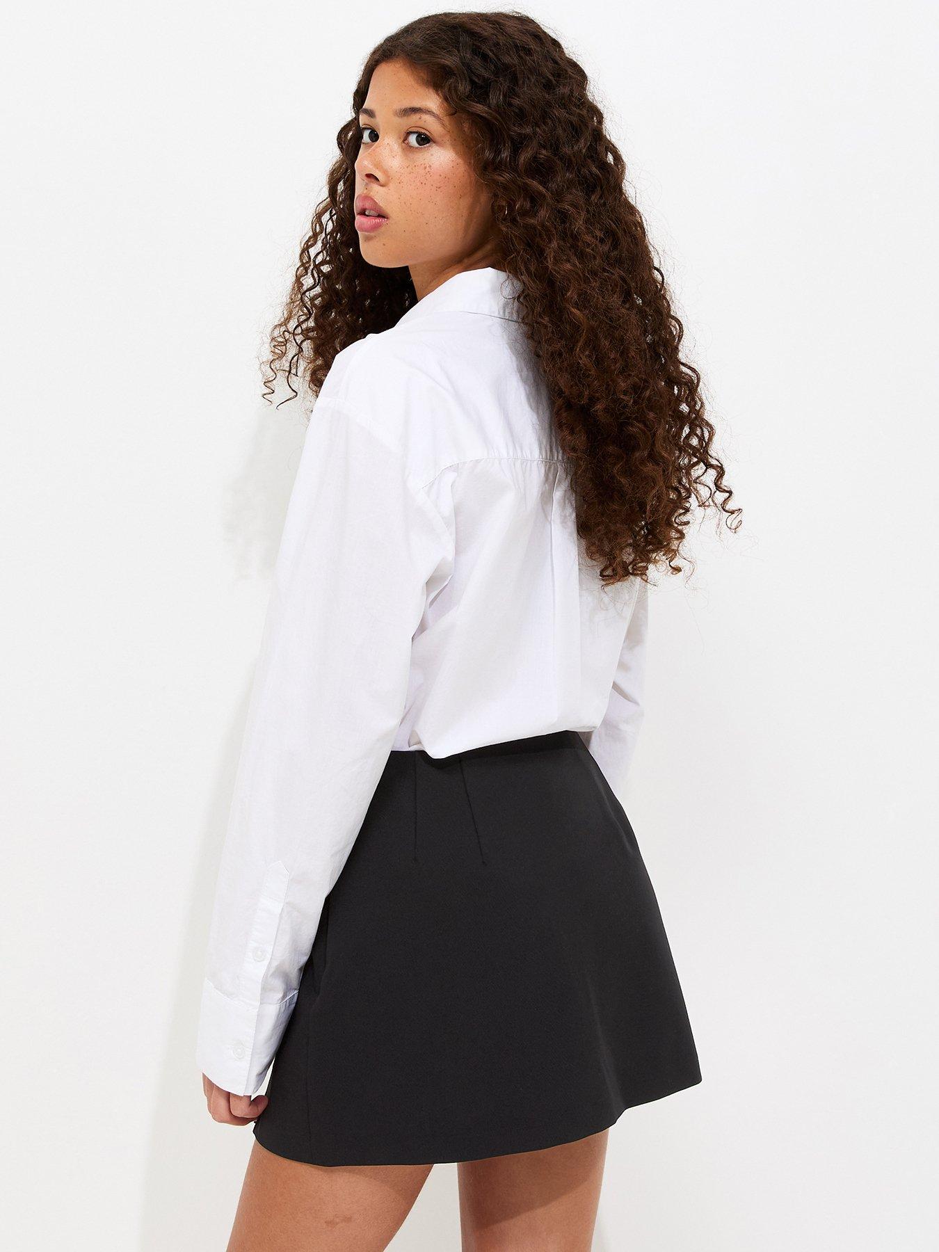 Image 2 of 5 of New Look 915 Girls Spit Hem School Skort - Black