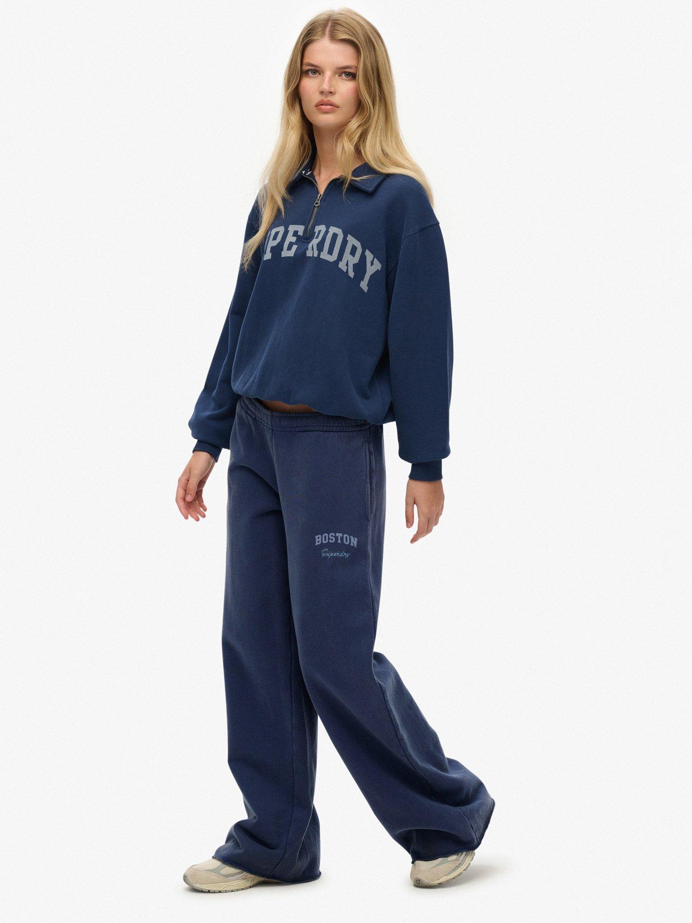 Image 3 of 7 of Superdry Athletic Essentials Low Rise Flare Joggers - Navy