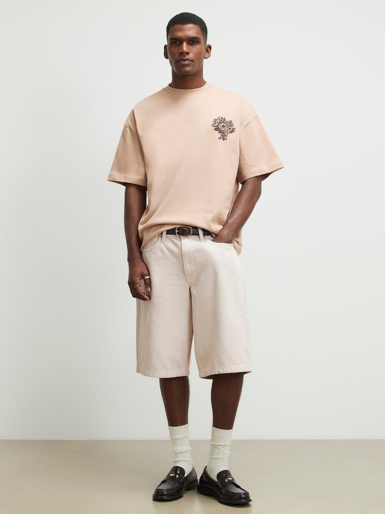 Image 3 of 6 of River Island Cotton Flower Bouquet T-Shirt - Beige